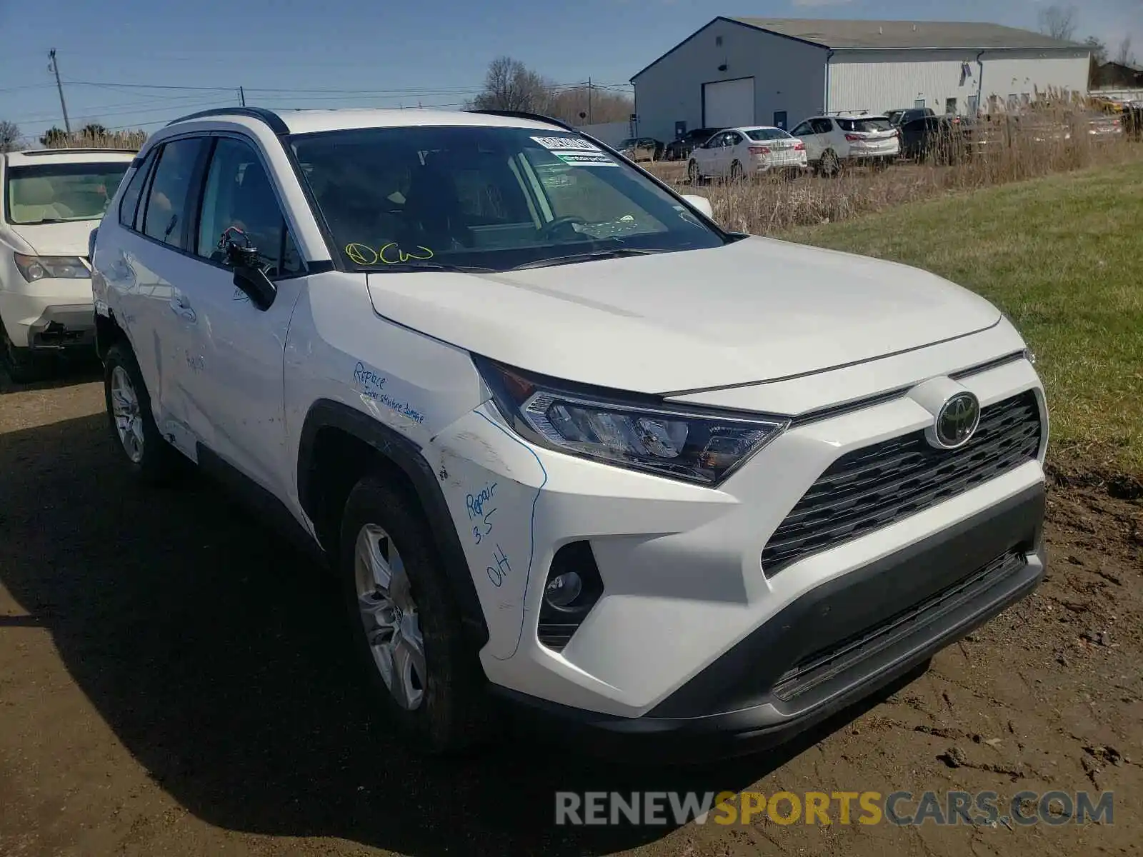 1 Photograph of a damaged car 2T3P1RFV7MW156976 TOYOTA RAV4 2021