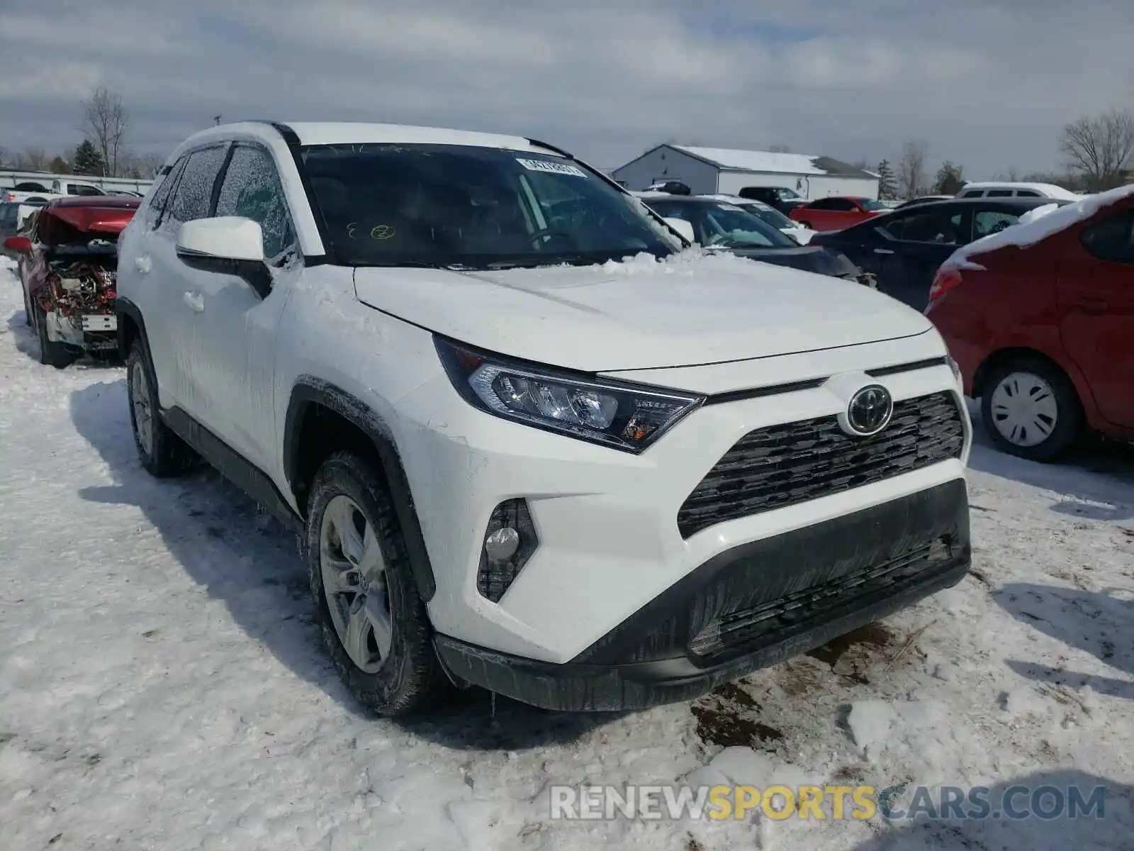 1 Photograph of a damaged car 2T3P1RFV7MW157500 TOYOTA RAV4 2021