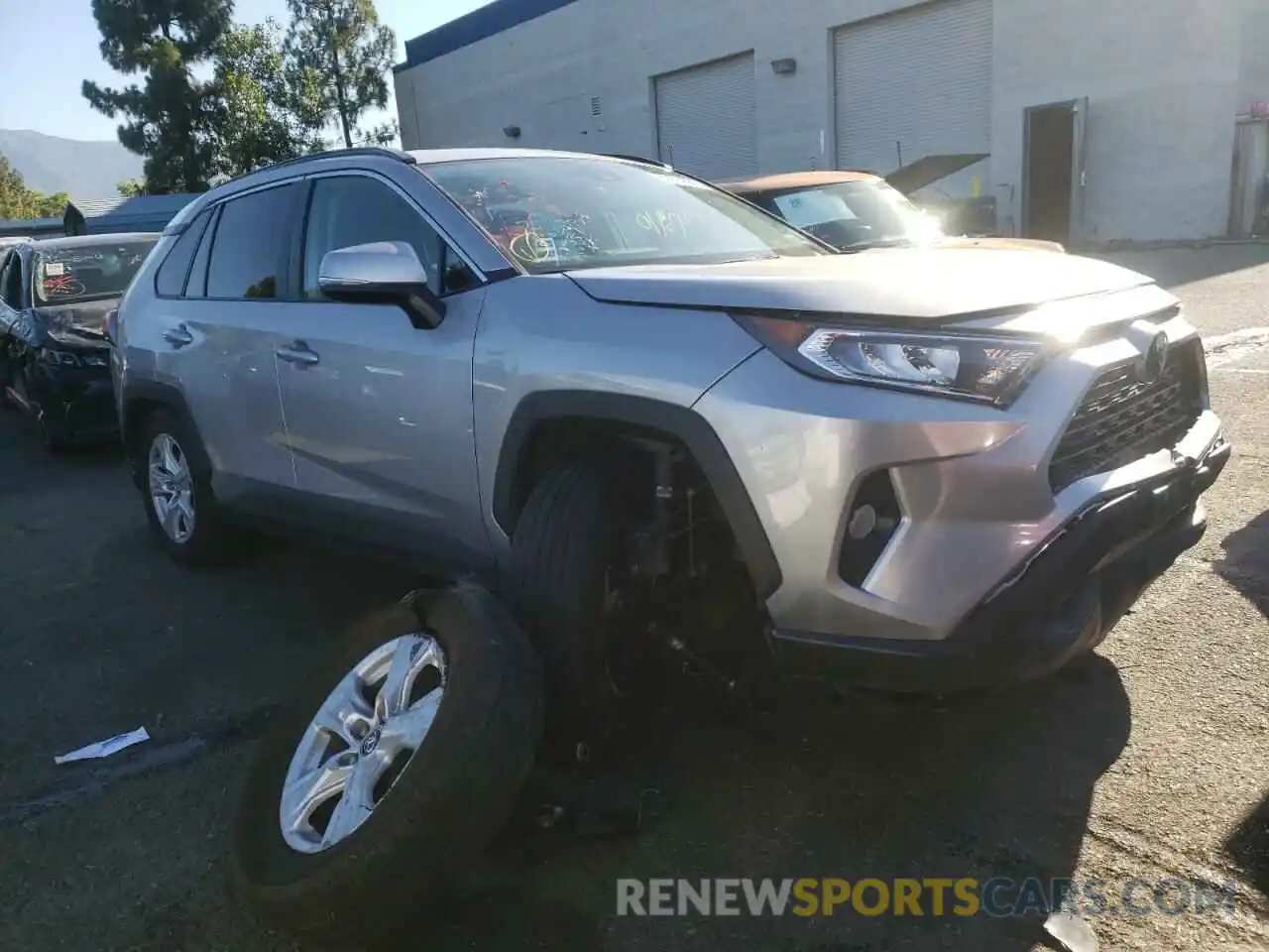 1 Photograph of a damaged car 2T3P1RFV7MW157920 TOYOTA RAV4 2021