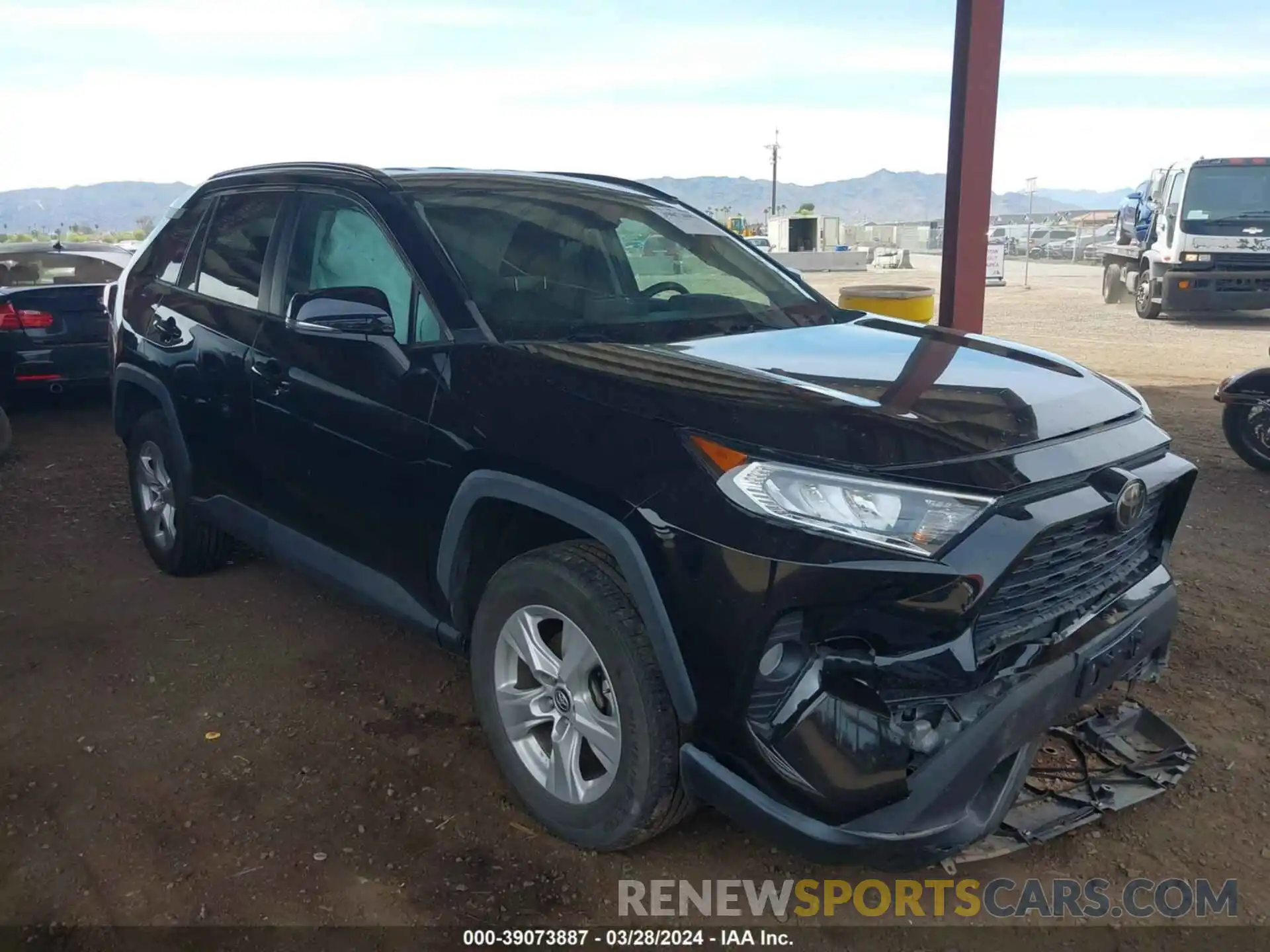 1 Photograph of a damaged car 2T3P1RFV7MW158680 TOYOTA RAV4 2021