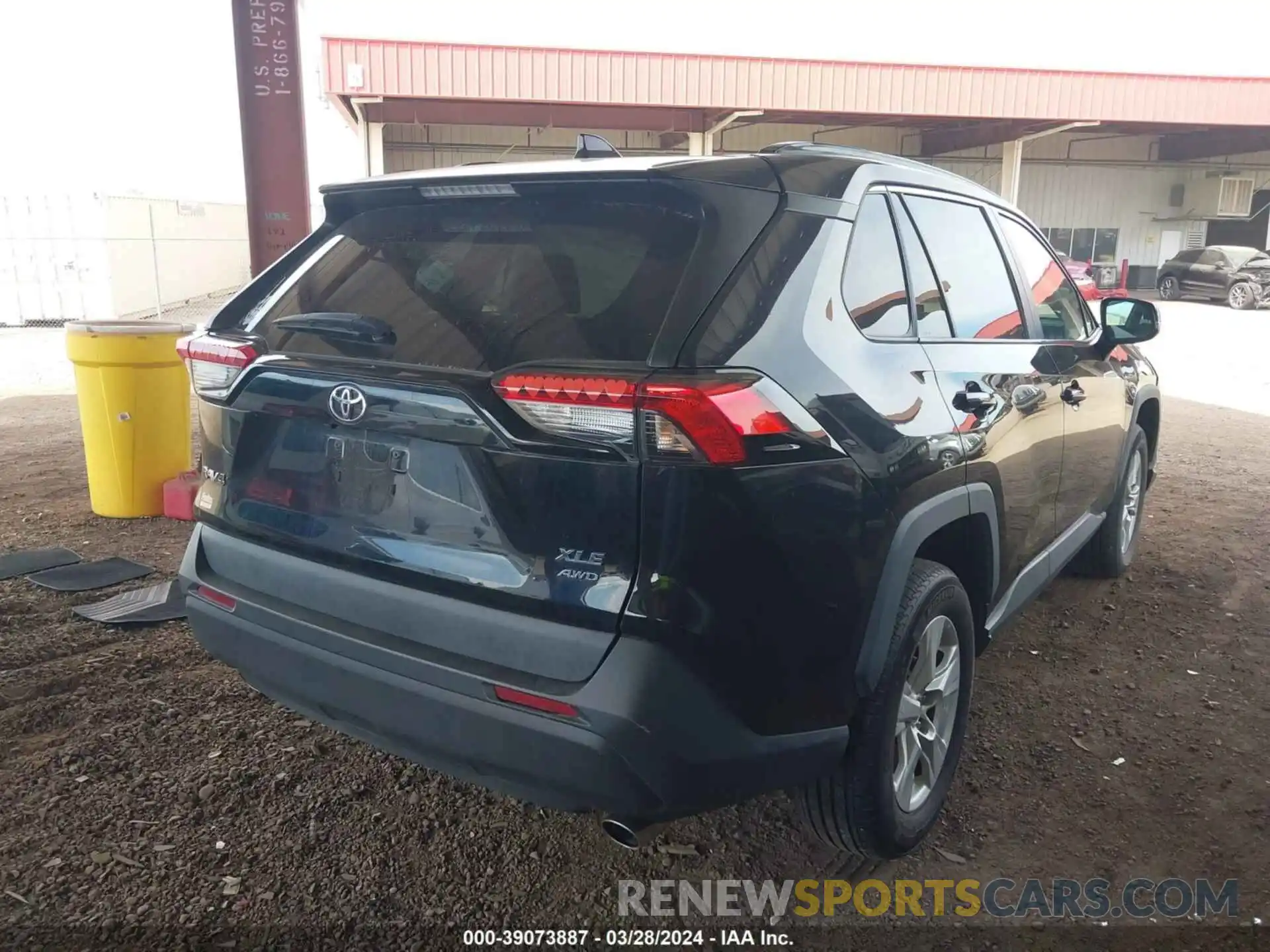 4 Photograph of a damaged car 2T3P1RFV7MW158680 TOYOTA RAV4 2021