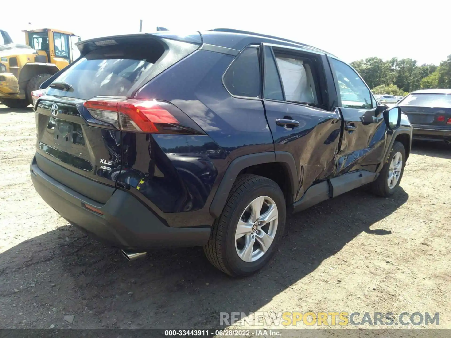 4 Photograph of a damaged car 2T3P1RFV7MW175382 TOYOTA RAV4 2021