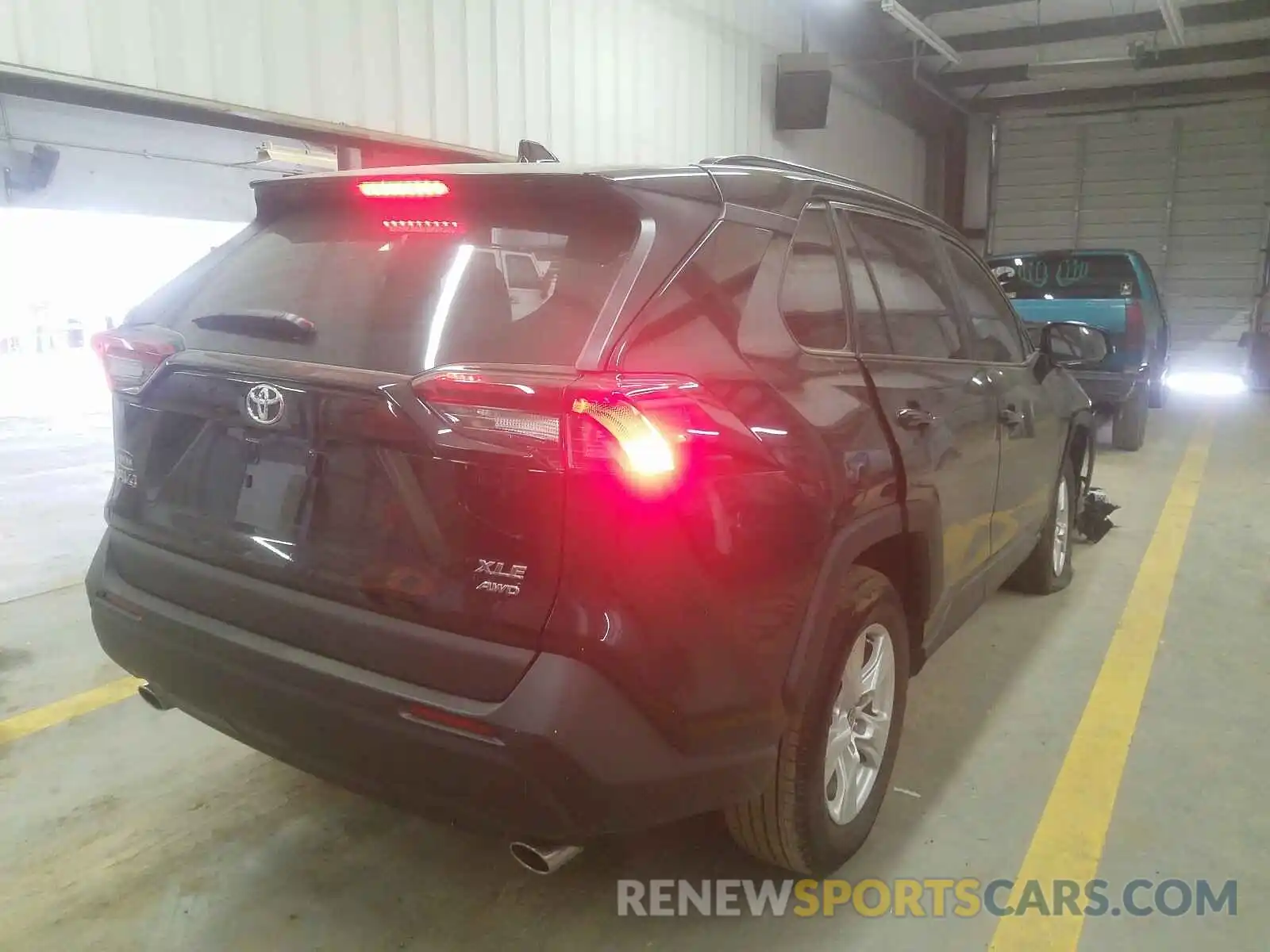 4 Photograph of a damaged car 2T3P1RFV7MW175737 TOYOTA RAV4 2021