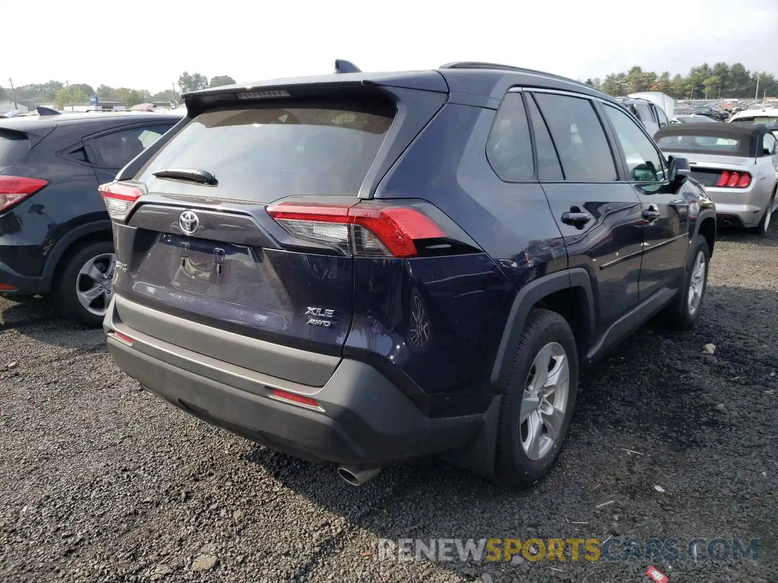 4 Photograph of a damaged car 2T3P1RFV7MW177570 TOYOTA RAV4 2021