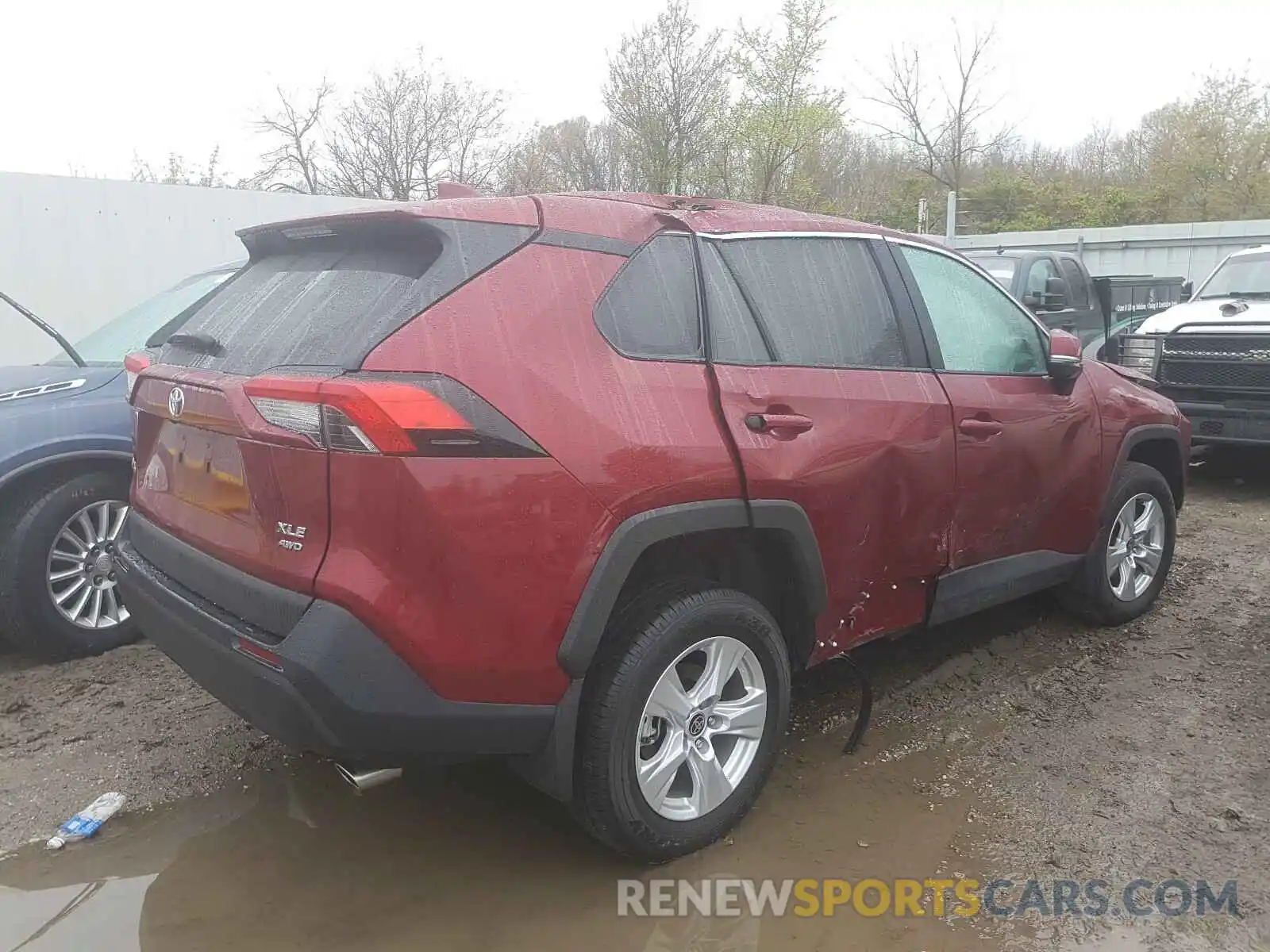 4 Photograph of a damaged car 2T3P1RFV7MW178153 TOYOTA RAV4 2021