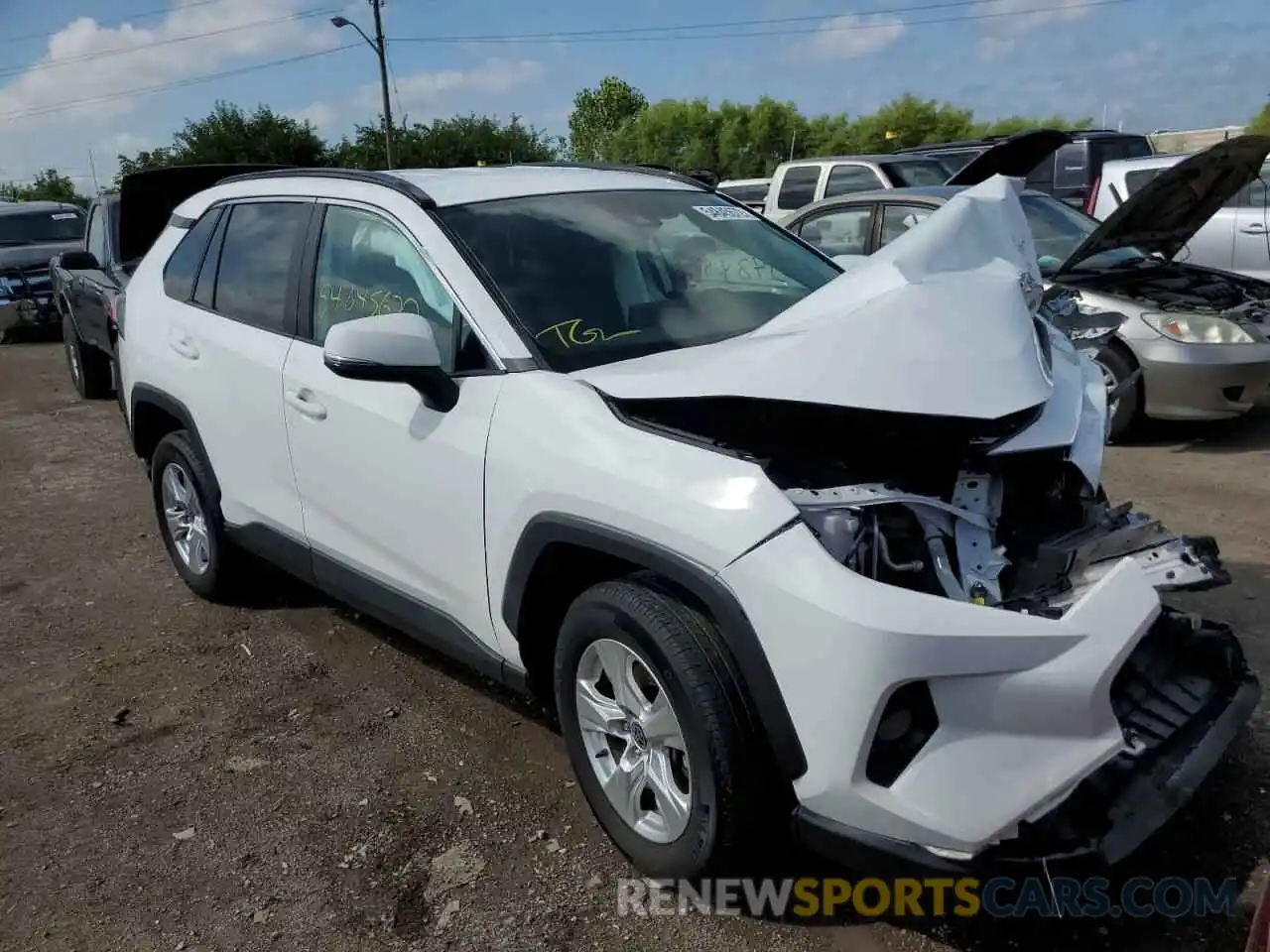 1 Photograph of a damaged car 2T3P1RFV7MW181909 TOYOTA RAV4 2021