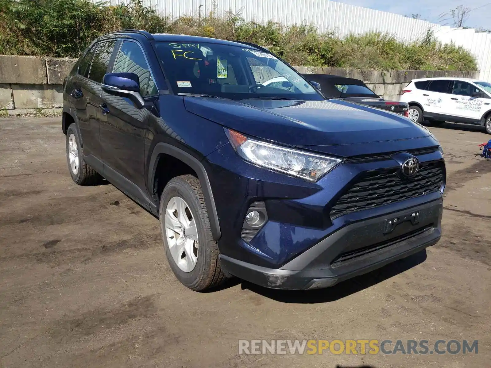 1 Photograph of a damaged car 2T3P1RFV7MW215640 TOYOTA RAV4 2021