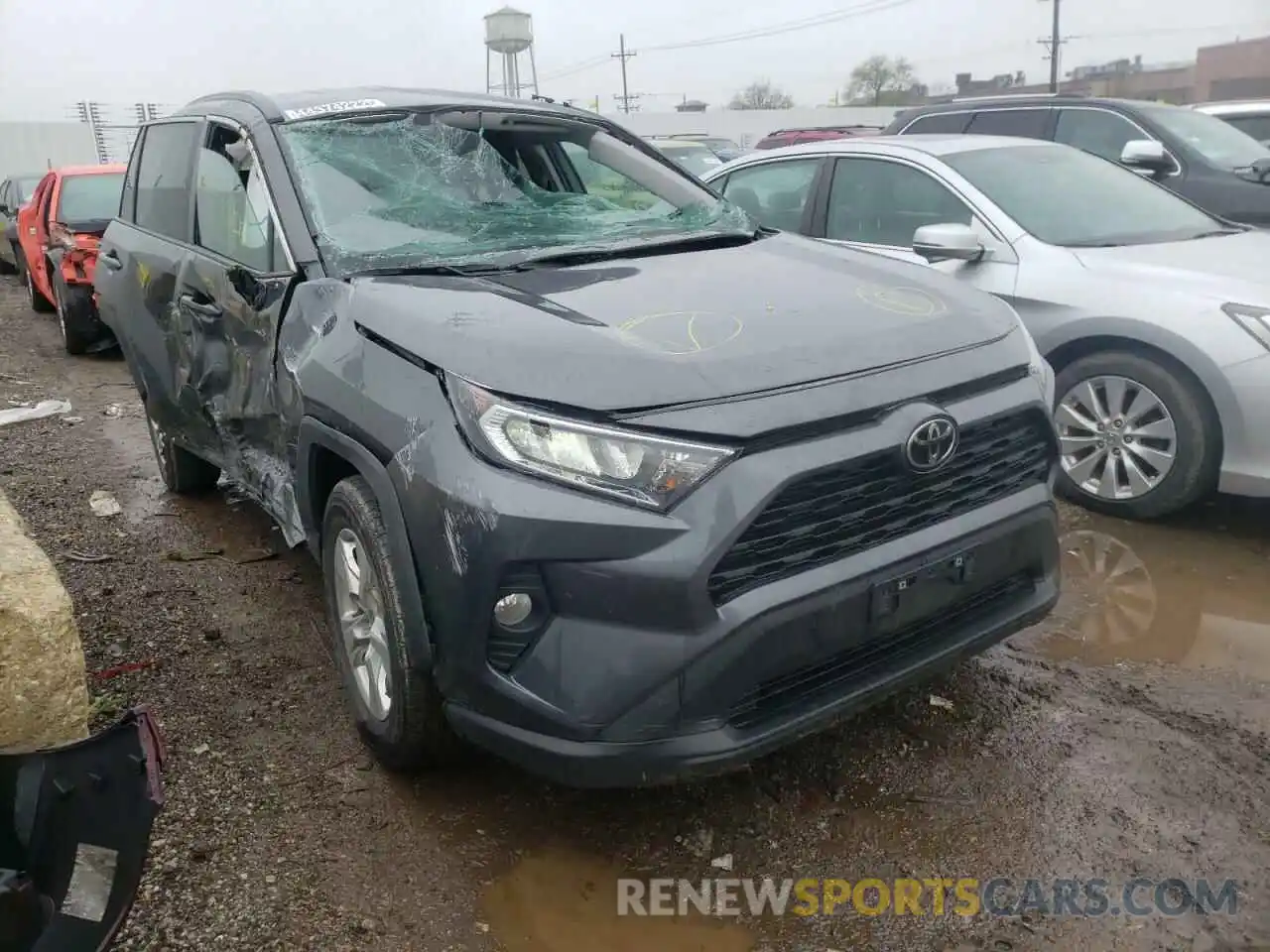 1 Photograph of a damaged car 2T3P1RFV7MW223222 TOYOTA RAV4 2021