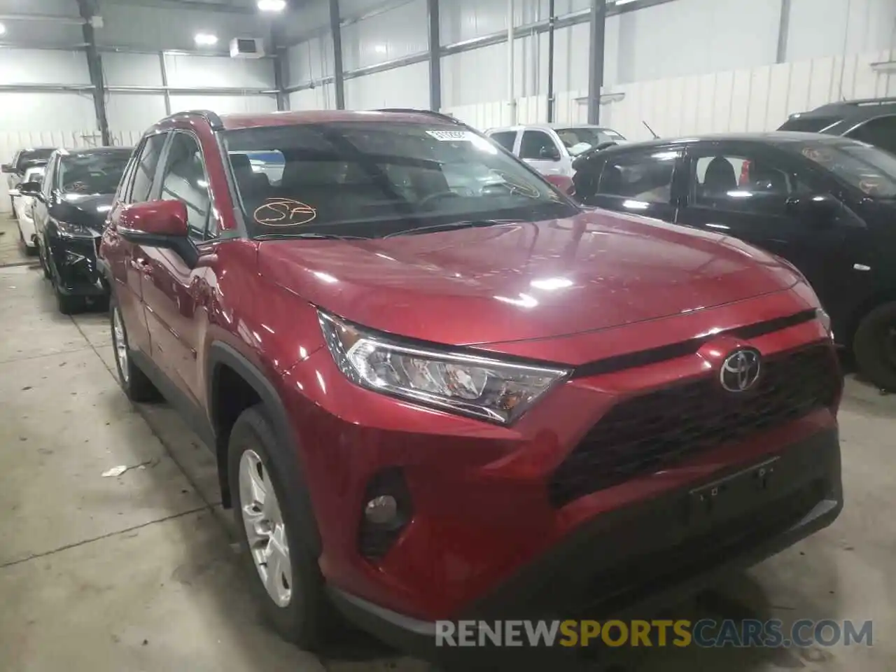 1 Фотография поврежденного автомобиля 2T3P1RFV7MW233720 TOYOTA RAV4 2021