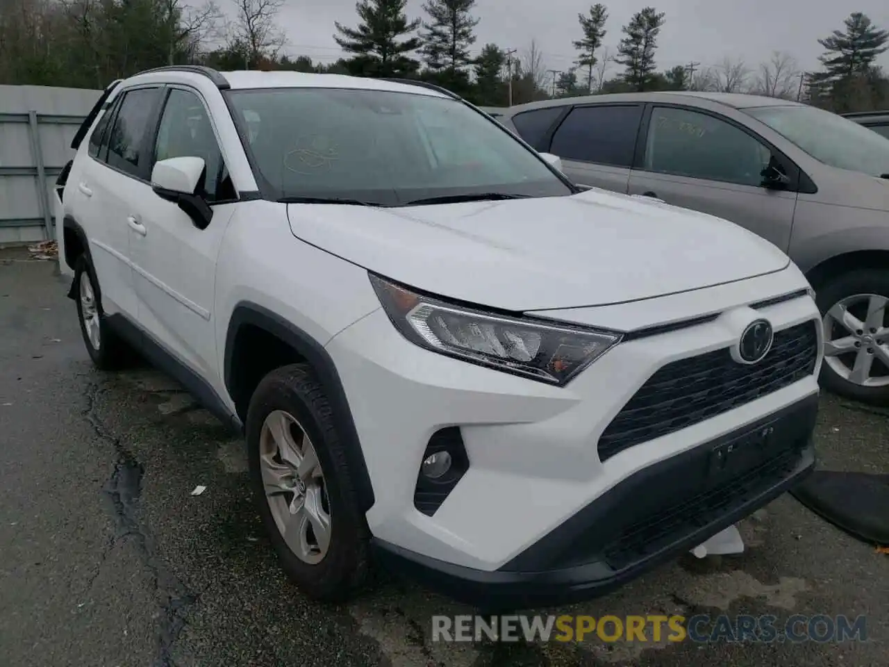 1 Photograph of a damaged car 2T3P1RFV8MC150380 TOYOTA RAV4 2021