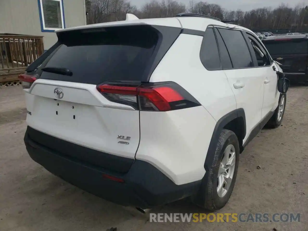 4 Photograph of a damaged car 2T3P1RFV8MC156583 TOYOTA RAV4 2021