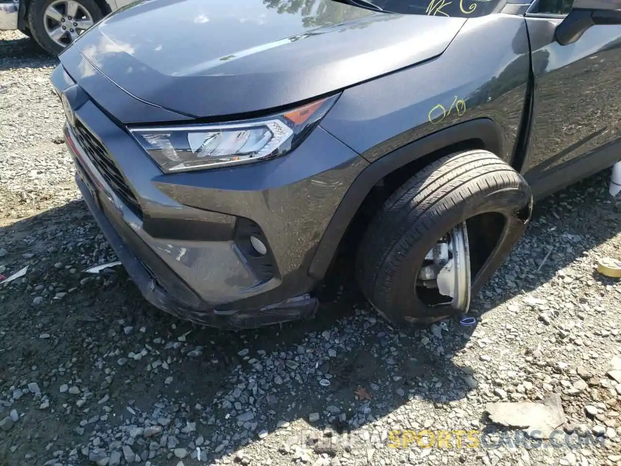 9 Photograph of a damaged car 2T3P1RFV8MC164098 TOYOTA RAV4 2021