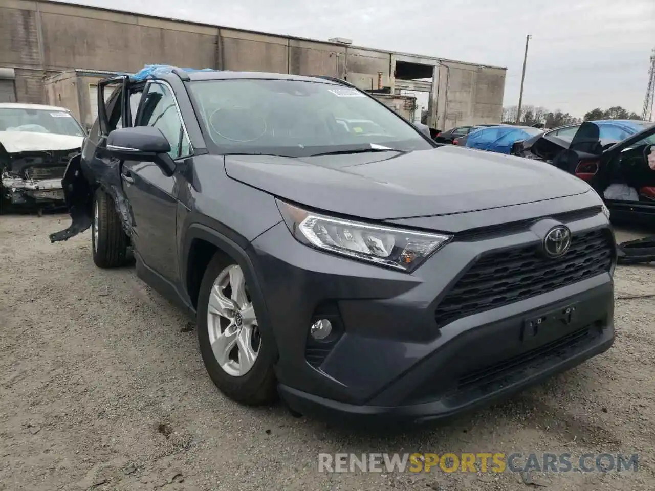 1 Photograph of a damaged car 2T3P1RFV8MC174615 TOYOTA RAV4 2021