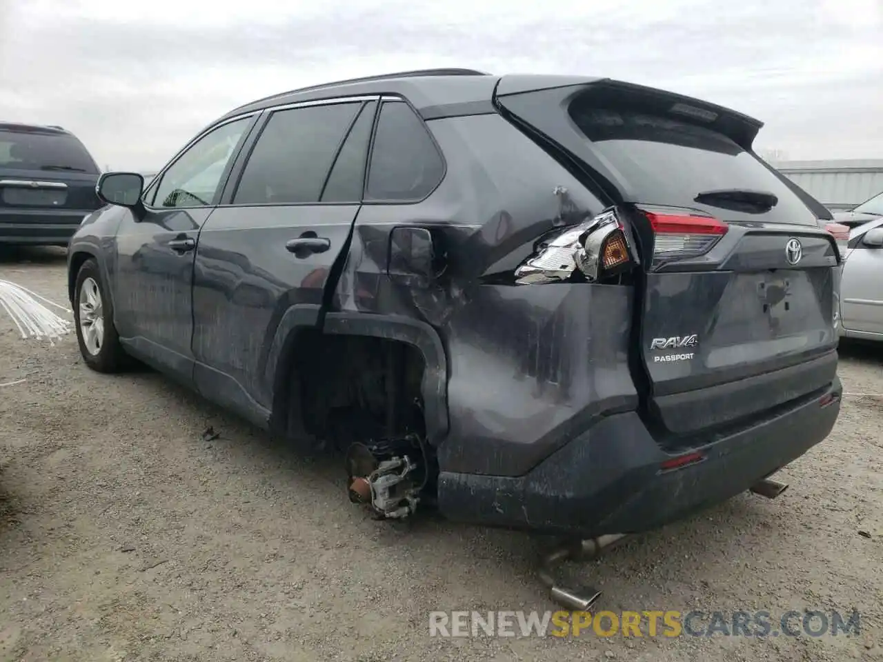 3 Photograph of a damaged car 2T3P1RFV8MC174615 TOYOTA RAV4 2021