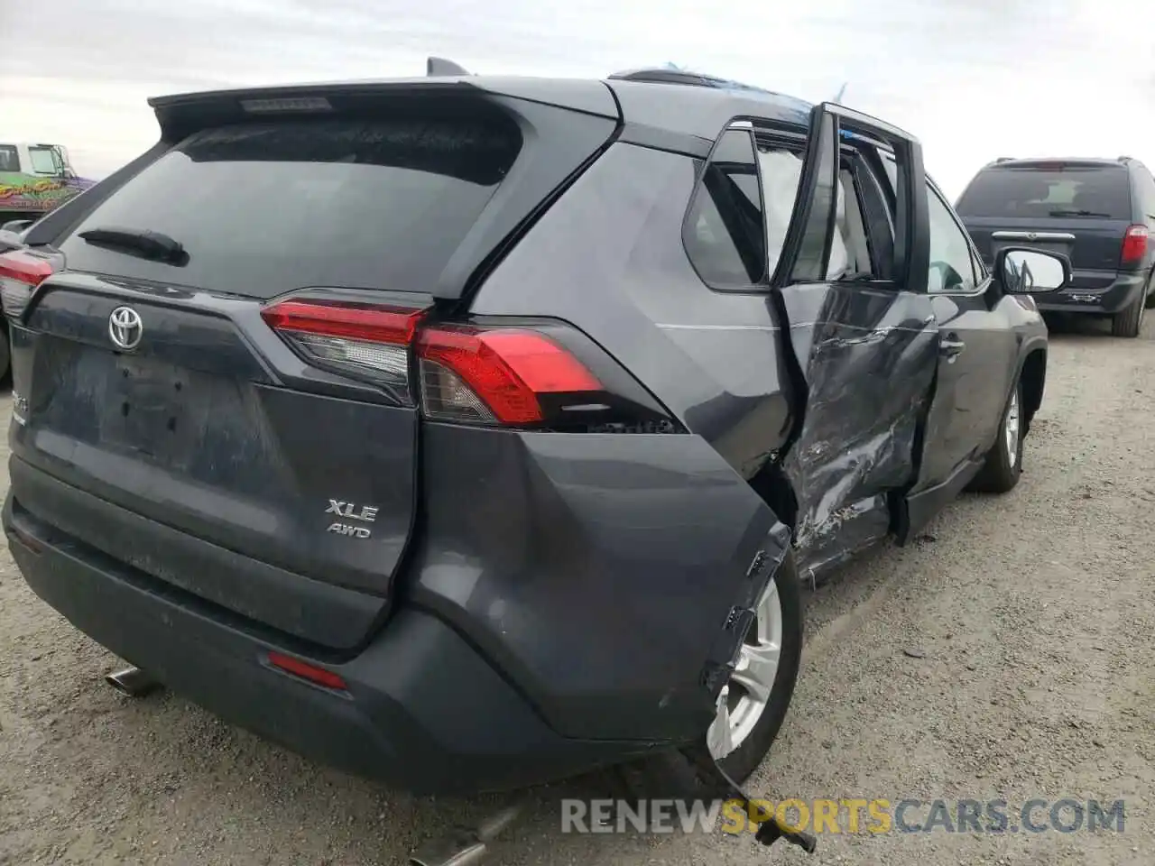 9 Photograph of a damaged car 2T3P1RFV8MC174615 TOYOTA RAV4 2021