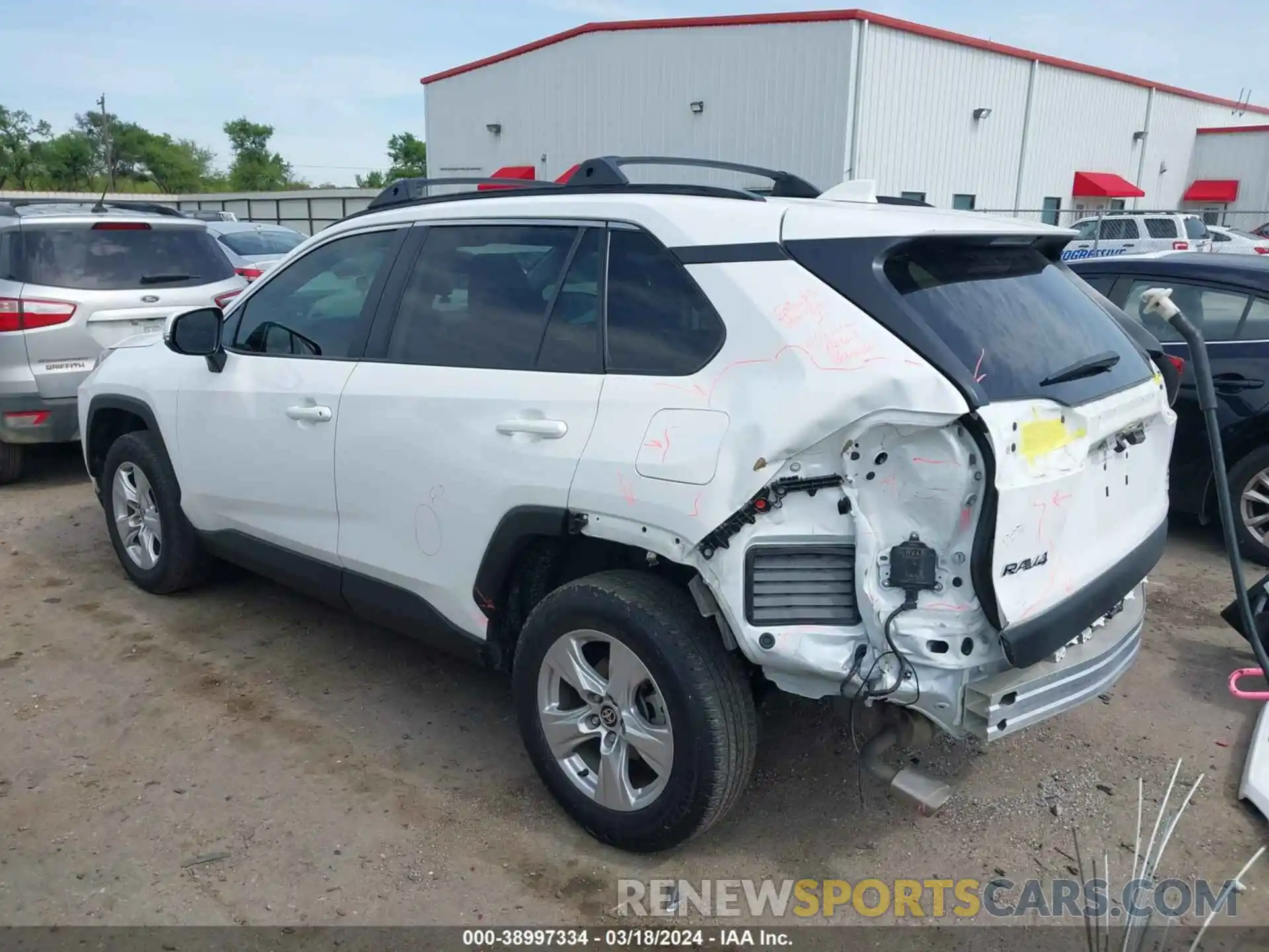 3 Photograph of a damaged car 2T3P1RFV8MC187395 TOYOTA RAV4 2021