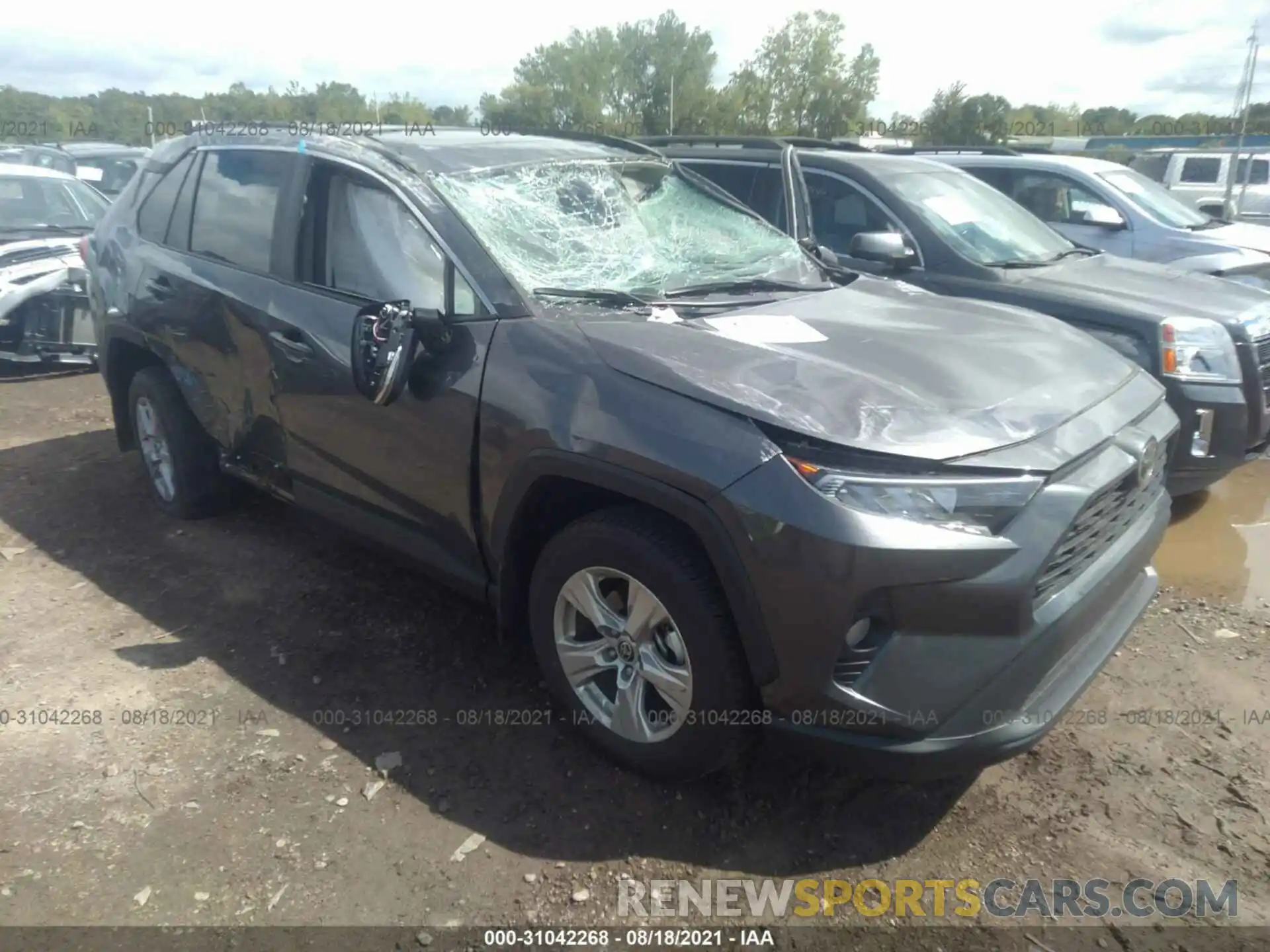 1 Photograph of a damaged car 2T3P1RFV8MC200744 TOYOTA RAV4 2021