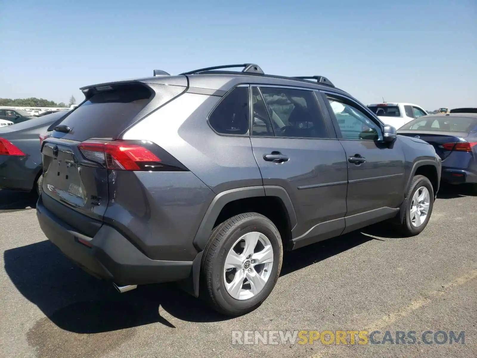 4 Photograph of a damaged car 2T3P1RFV8MC205166 TOYOTA RAV4 2021