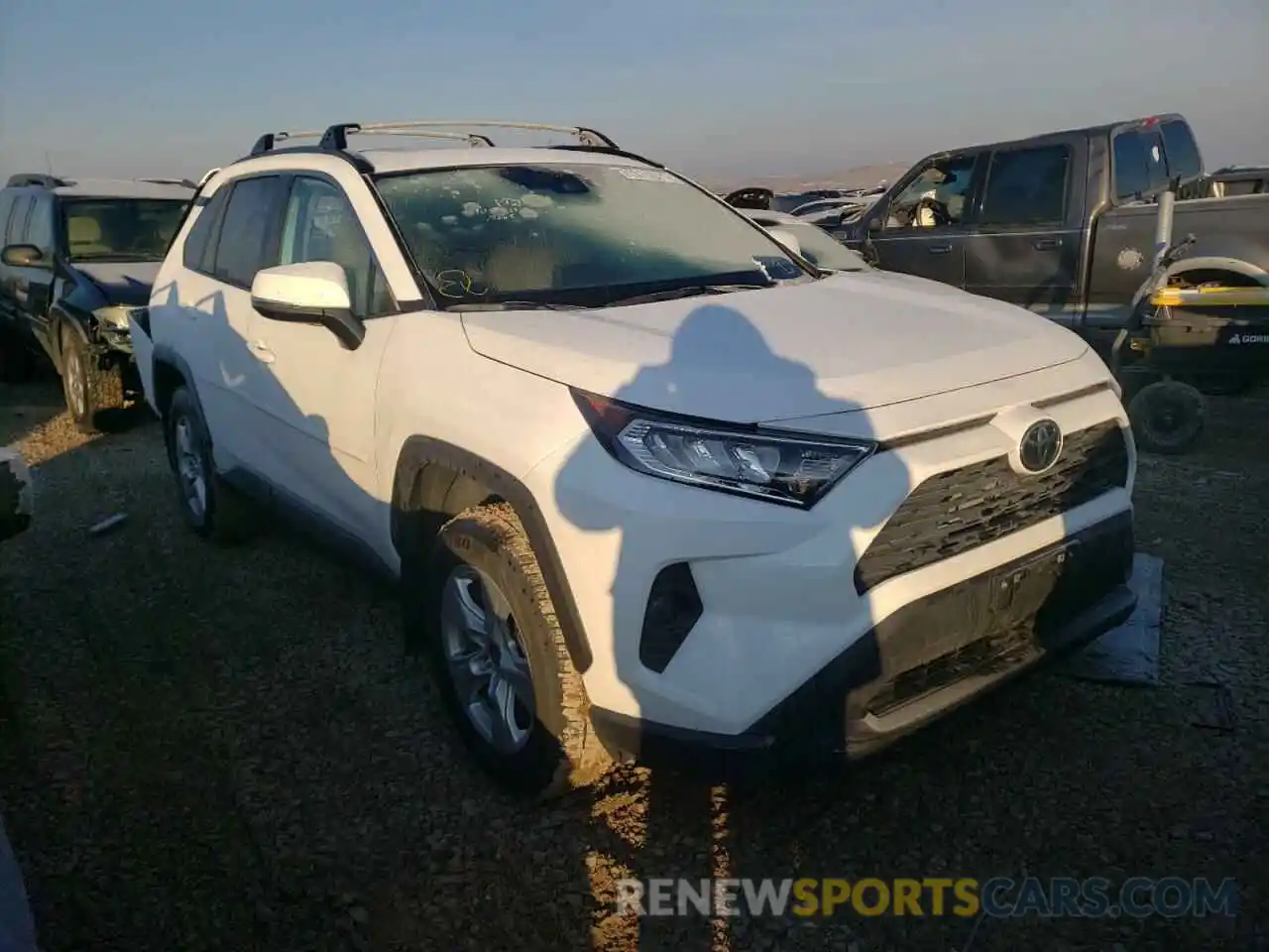 1 Photograph of a damaged car 2T3P1RFV8MC230729 TOYOTA RAV4 2021