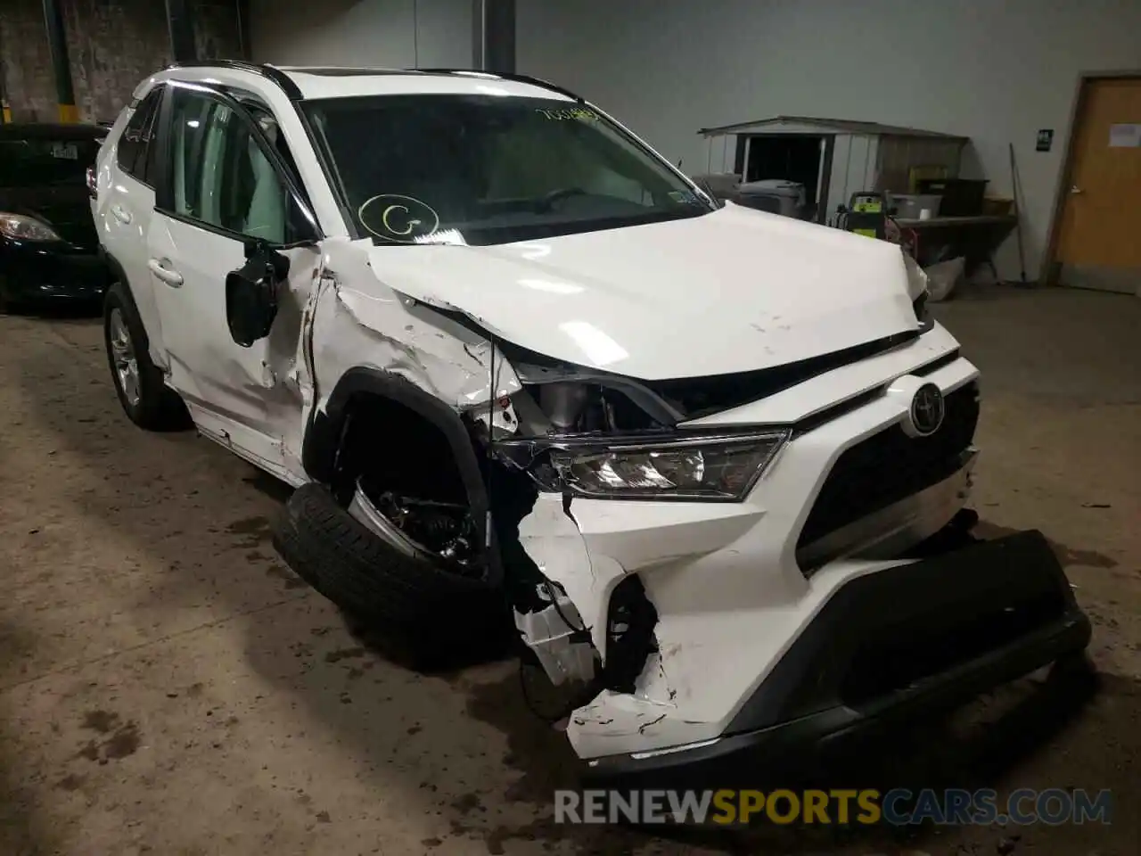 1 Photograph of a damaged car 2T3P1RFV8MC245196 TOYOTA RAV4 2021