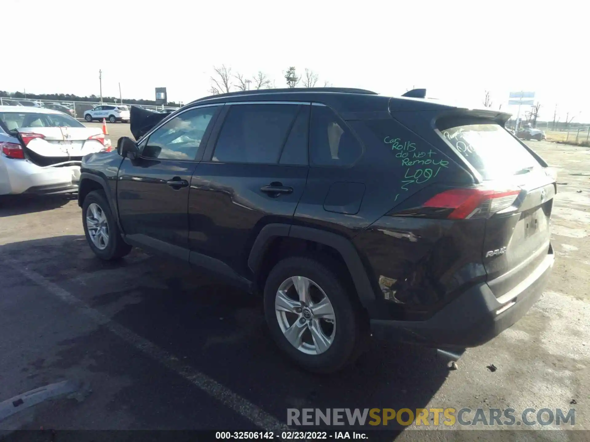 3 Photograph of a damaged car 2T3P1RFV8MC247482 TOYOTA RAV4 2021