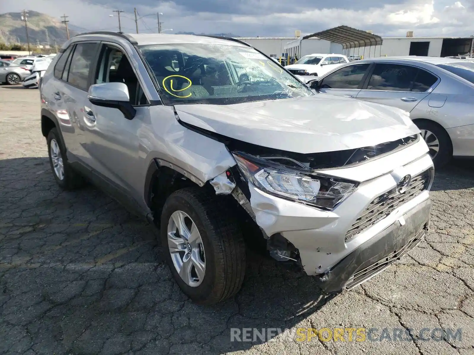 1 Photograph of a damaged car 2T3P1RFV8MW141287 TOYOTA RAV4 2021