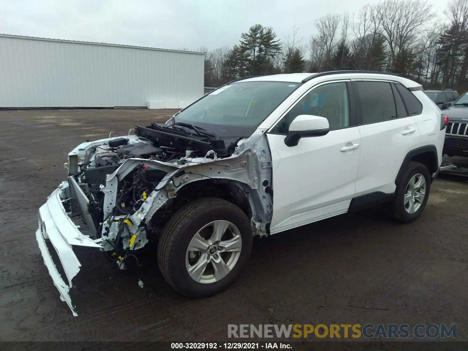 2 Photograph of a damaged car 2T3P1RFV8MW141922 TOYOTA RAV4 2021