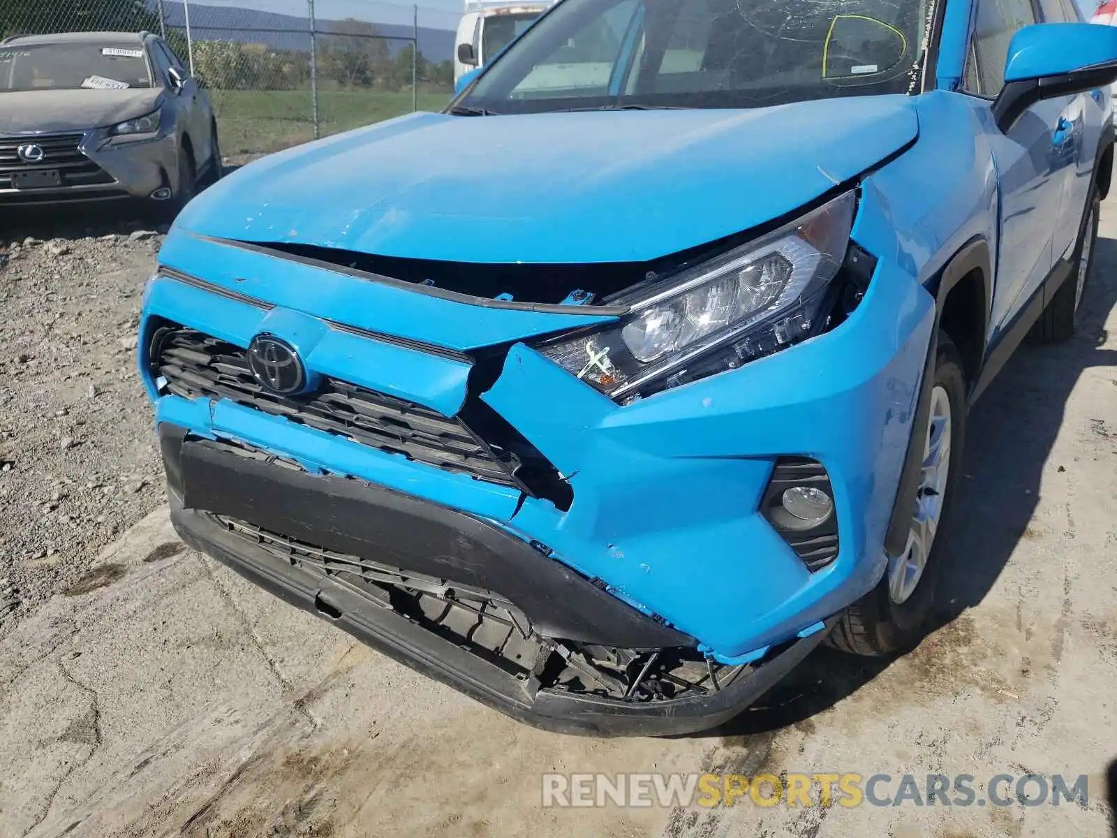 9 Photograph of a damaged car 2T3P1RFV8MW153178 TOYOTA RAV4 2021