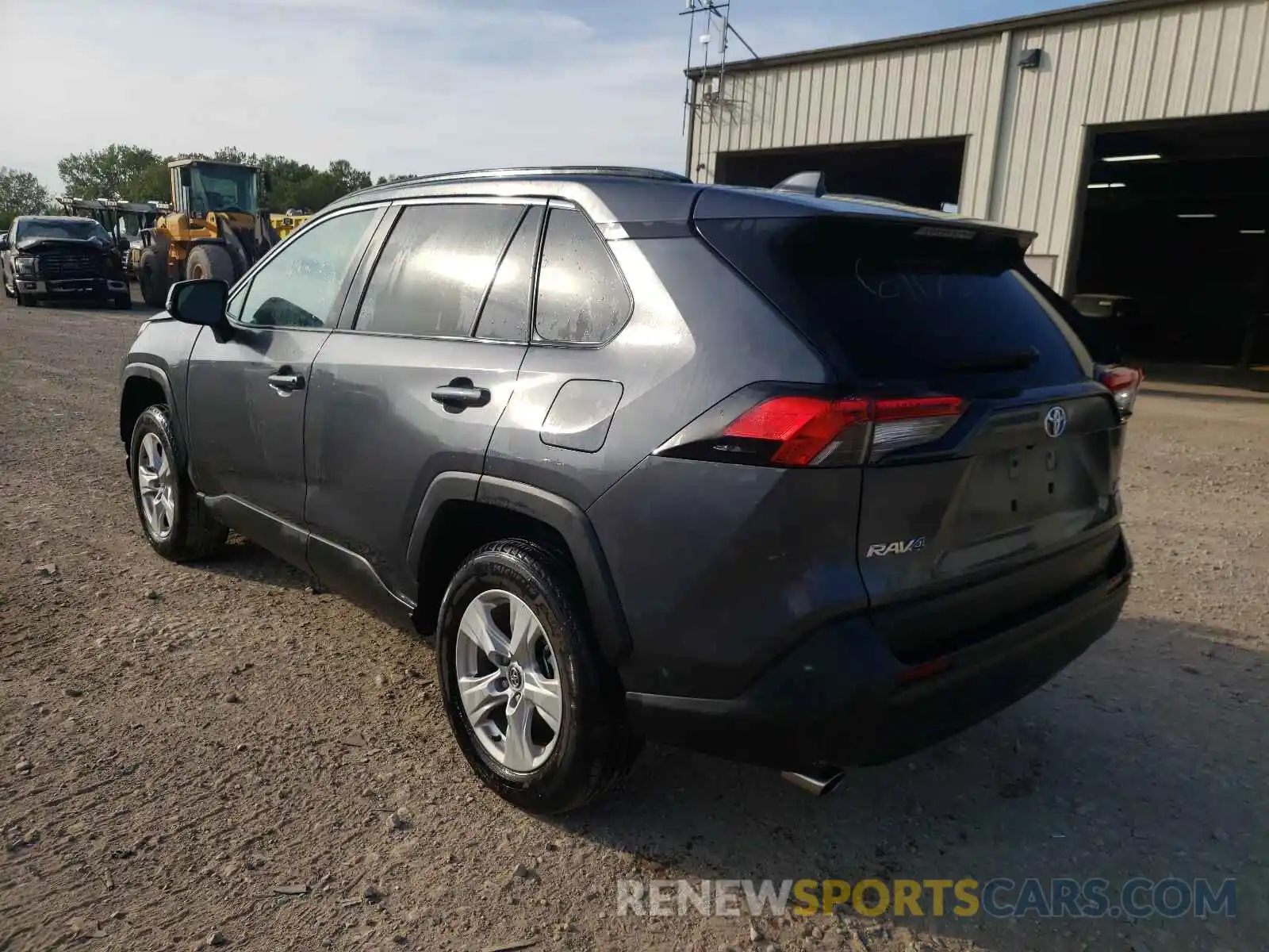 3 Photograph of a damaged car 2T3P1RFV8MW157540 TOYOTA RAV4 2021