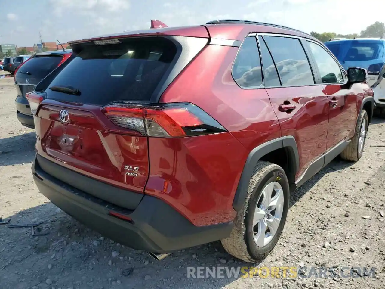 4 Photograph of a damaged car 2T3P1RFV8MW158929 TOYOTA RAV4 2021