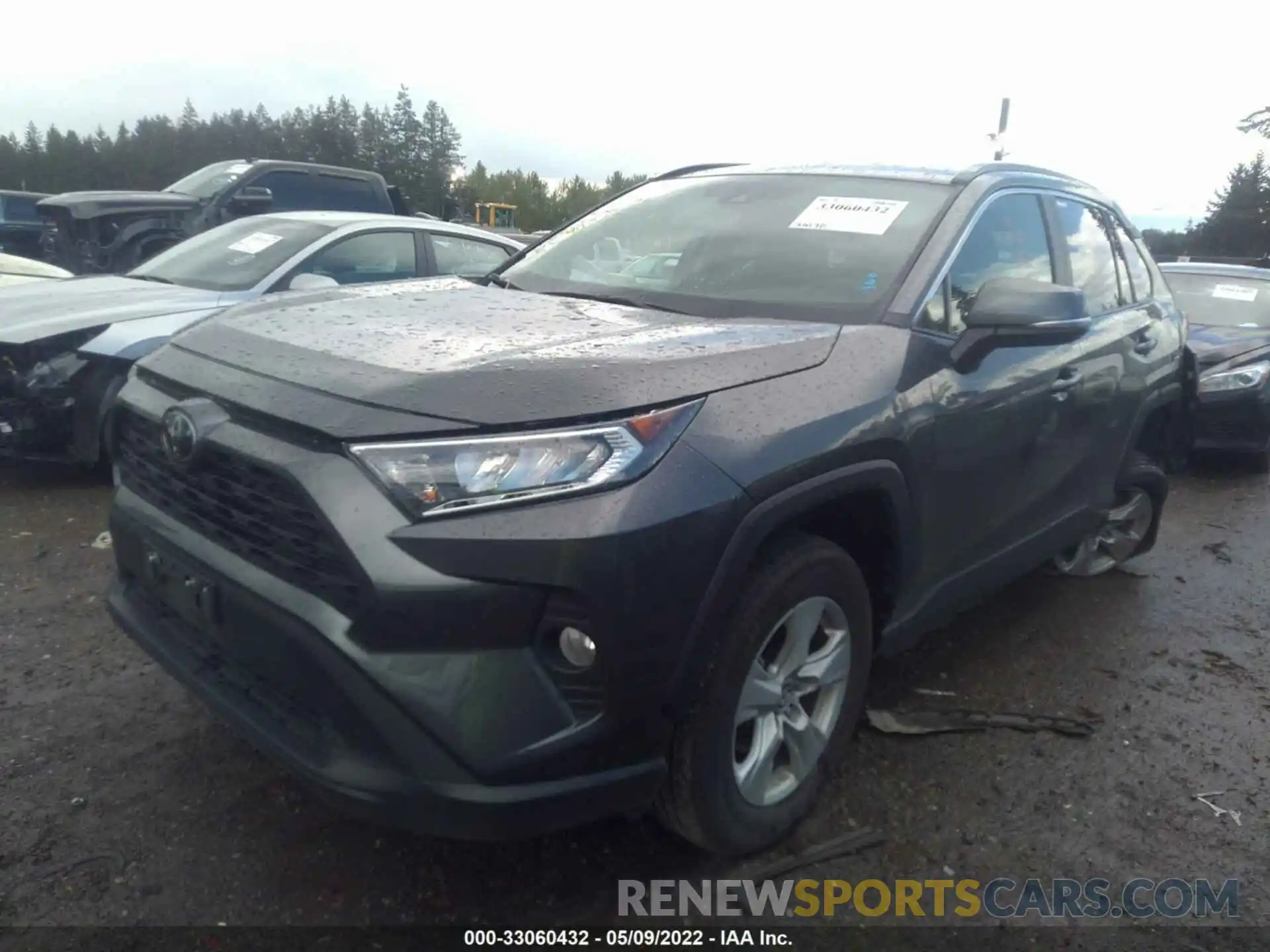 2 Photograph of a damaged car 2T3P1RFV8MW160132 TOYOTA RAV4 2021