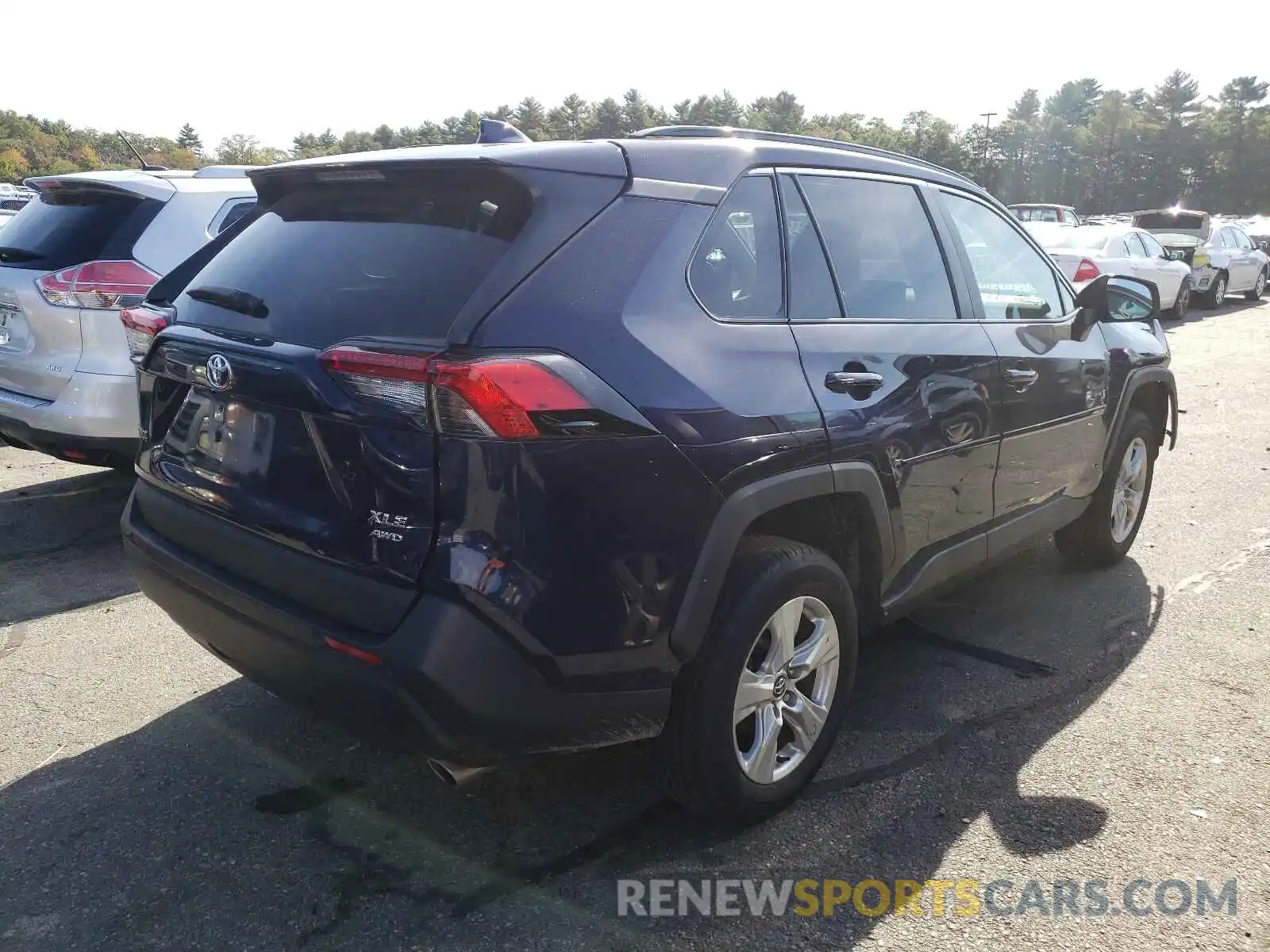 4 Photograph of a damaged car 2T3P1RFV8MW164388 TOYOTA RAV4 2021