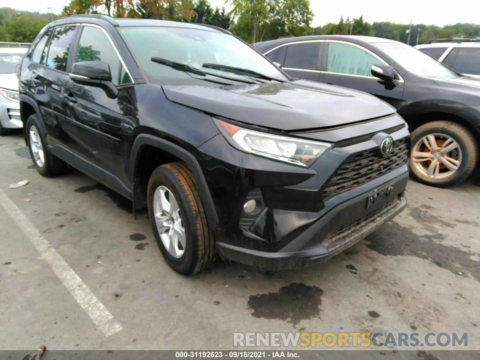 1 Photograph of a damaged car 2T3P1RFV8MW165654 TOYOTA RAV4 2021