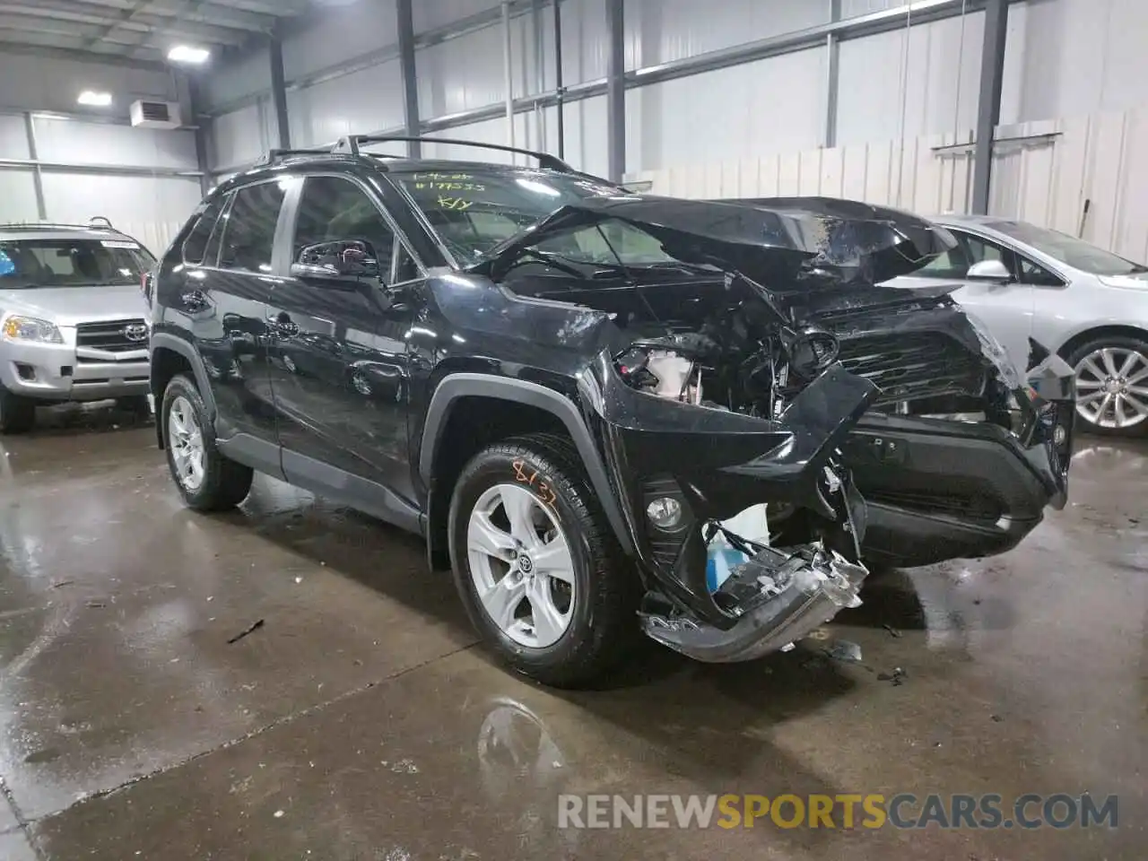 4 Photograph of a damaged car 2T3P1RFV8MW176024 TOYOTA RAV4 2021