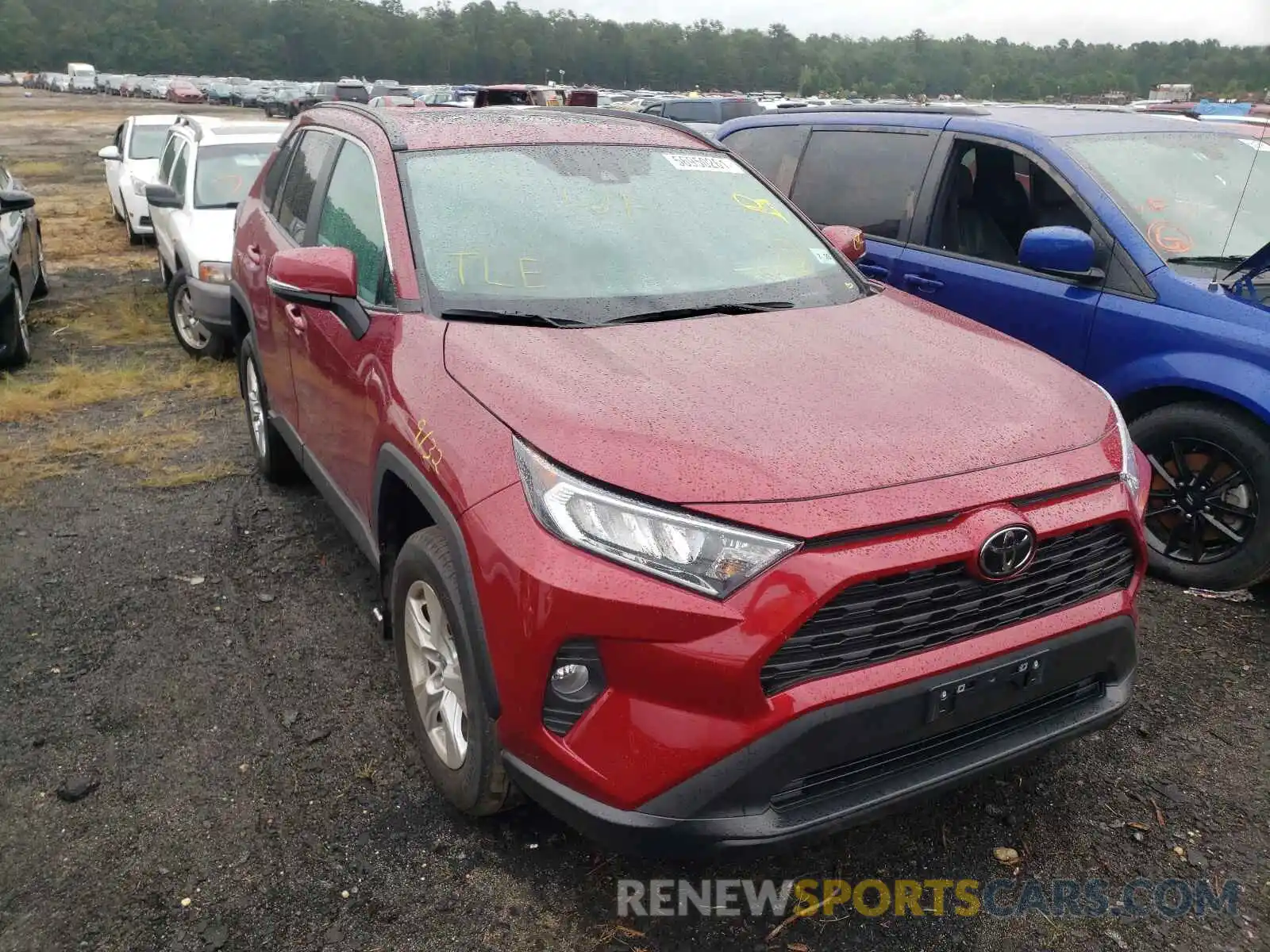 1 Photograph of a damaged car 2T3P1RFV8MW176363 TOYOTA RAV4 2021