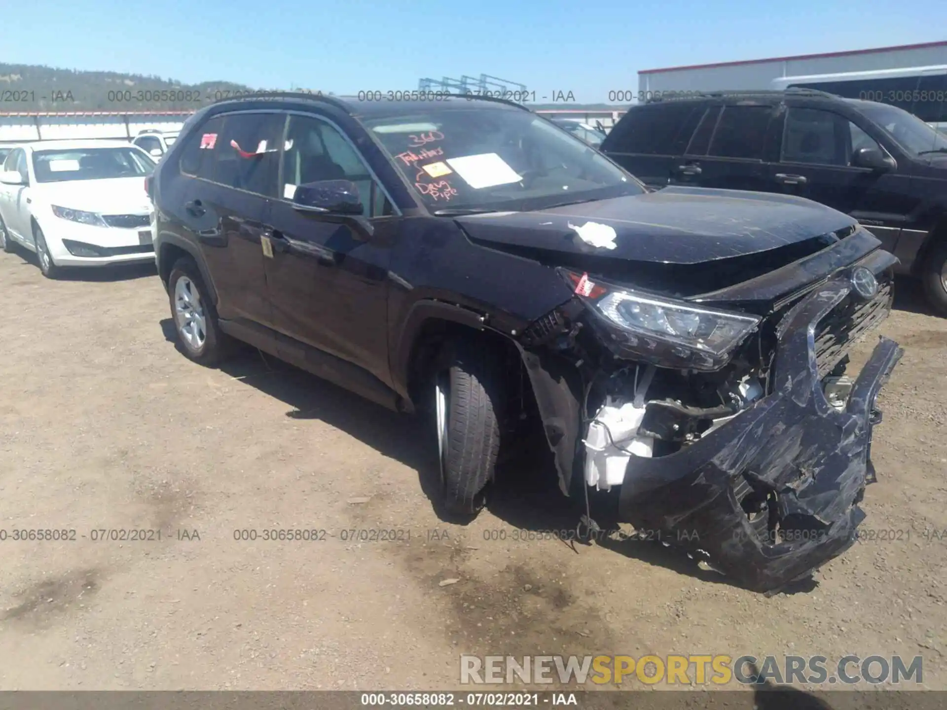 1 Photograph of a damaged car 2T3P1RFV8MW177495 TOYOTA RAV4 2021