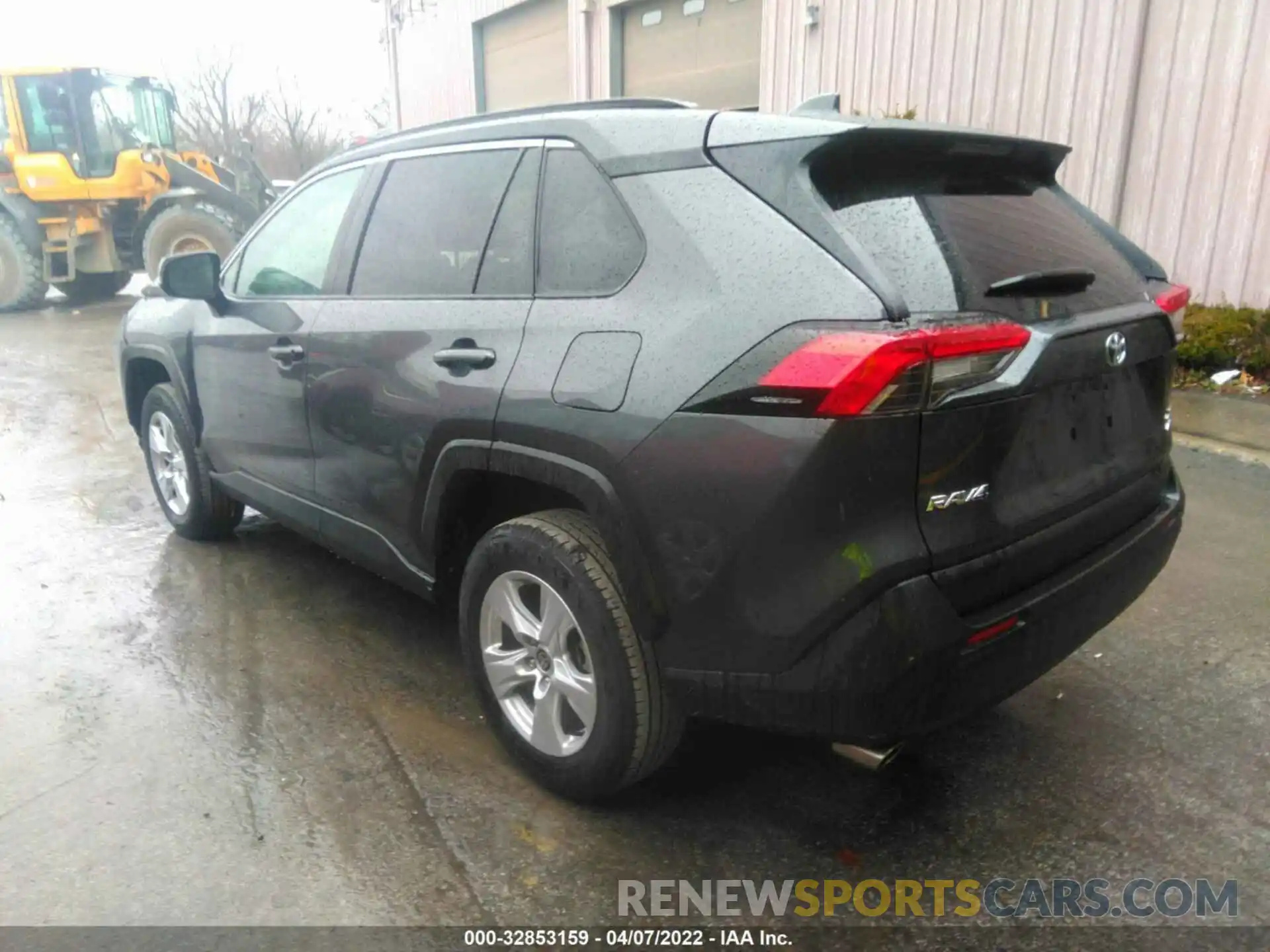 3 Photograph of a damaged car 2T3P1RFV8MW186584 TOYOTA RAV4 2021