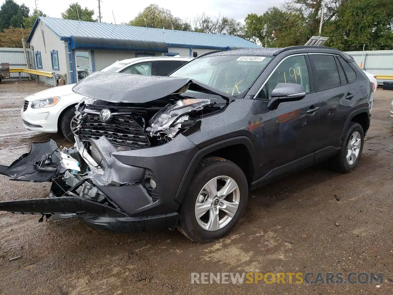 2 Photograph of a damaged car 2T3P1RFV8MW217820 TOYOTA RAV4 2021