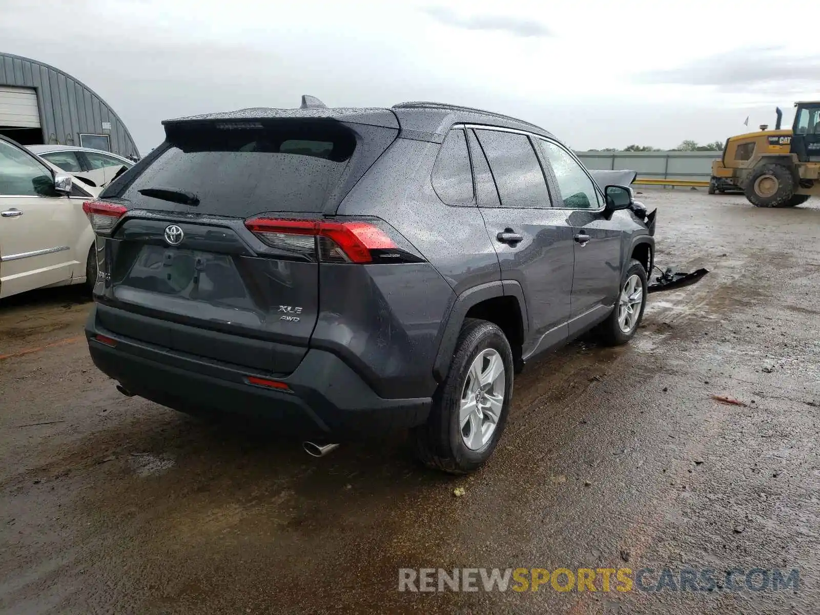 4 Photograph of a damaged car 2T3P1RFV8MW217820 TOYOTA RAV4 2021