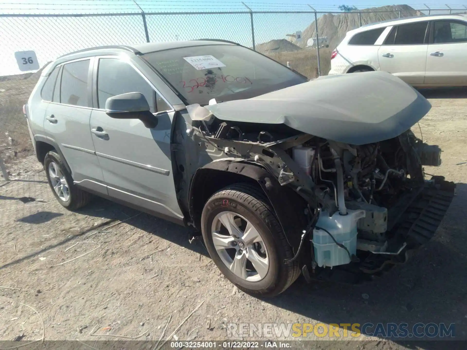 1 Photograph of a damaged car 2T3P1RFV8MW219051 TOYOTA RAV4 2021