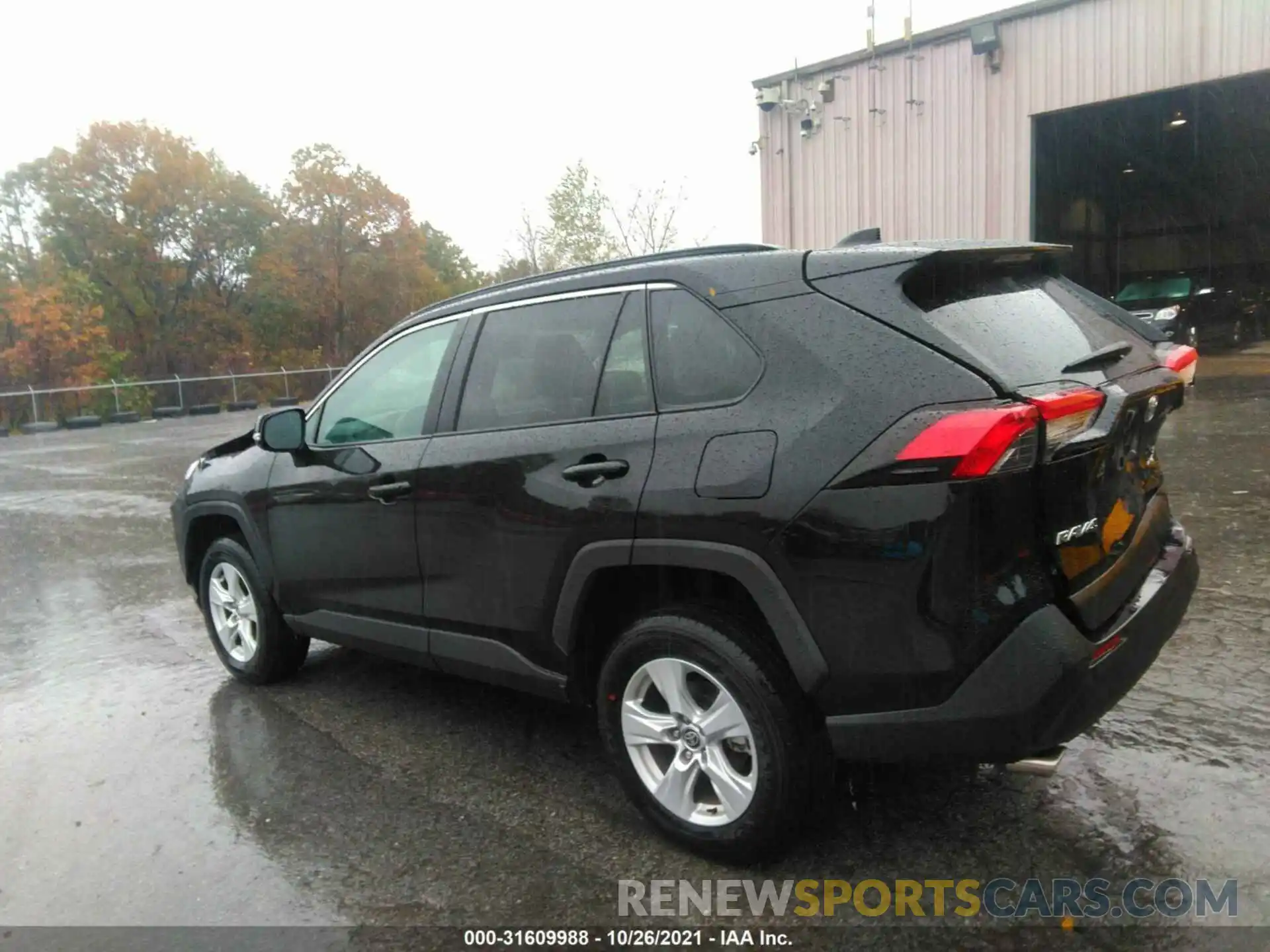 3 Photograph of a damaged car 2T3P1RFV8MW221074 TOYOTA RAV4 2021