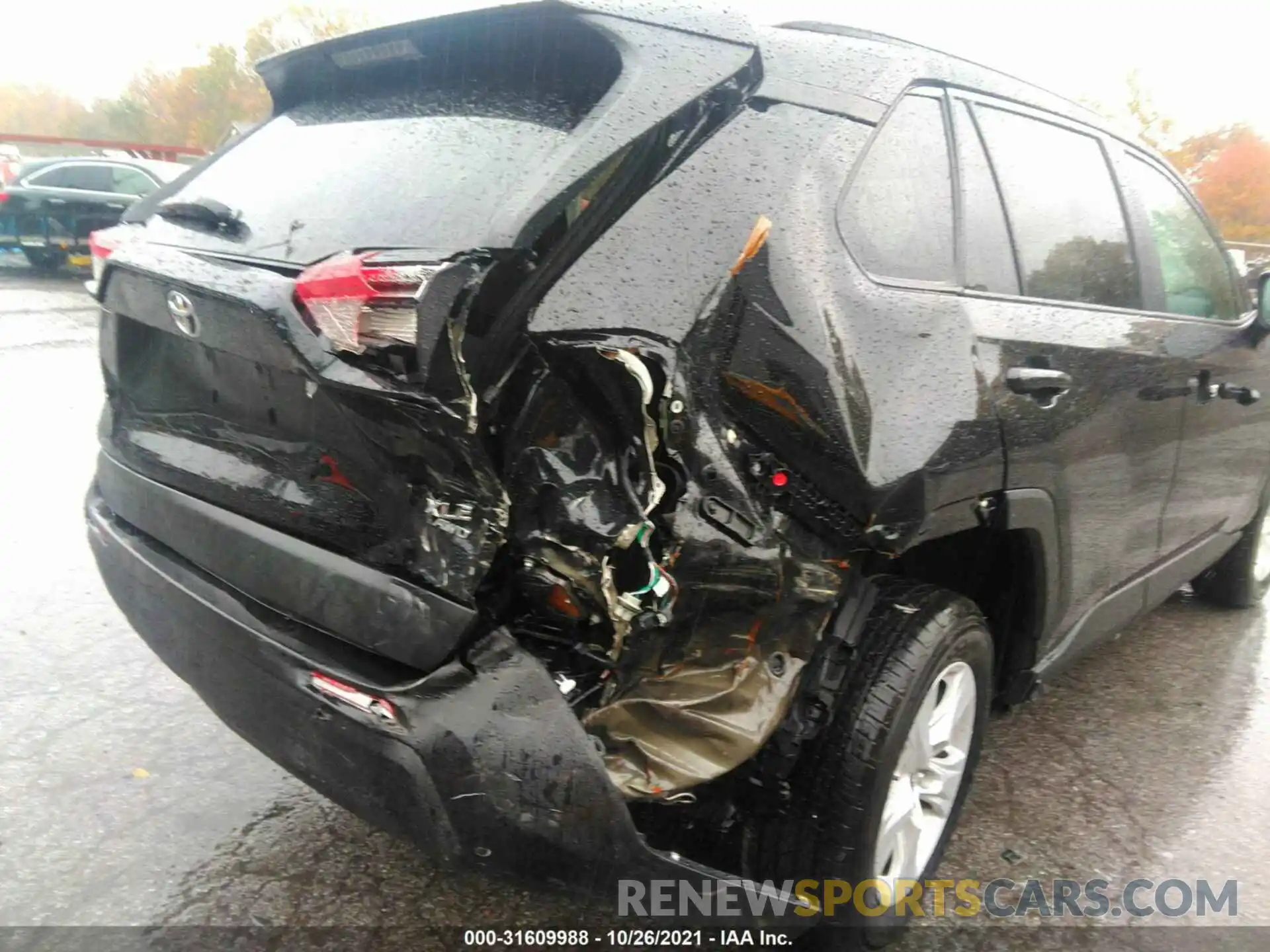 6 Photograph of a damaged car 2T3P1RFV8MW221074 TOYOTA RAV4 2021