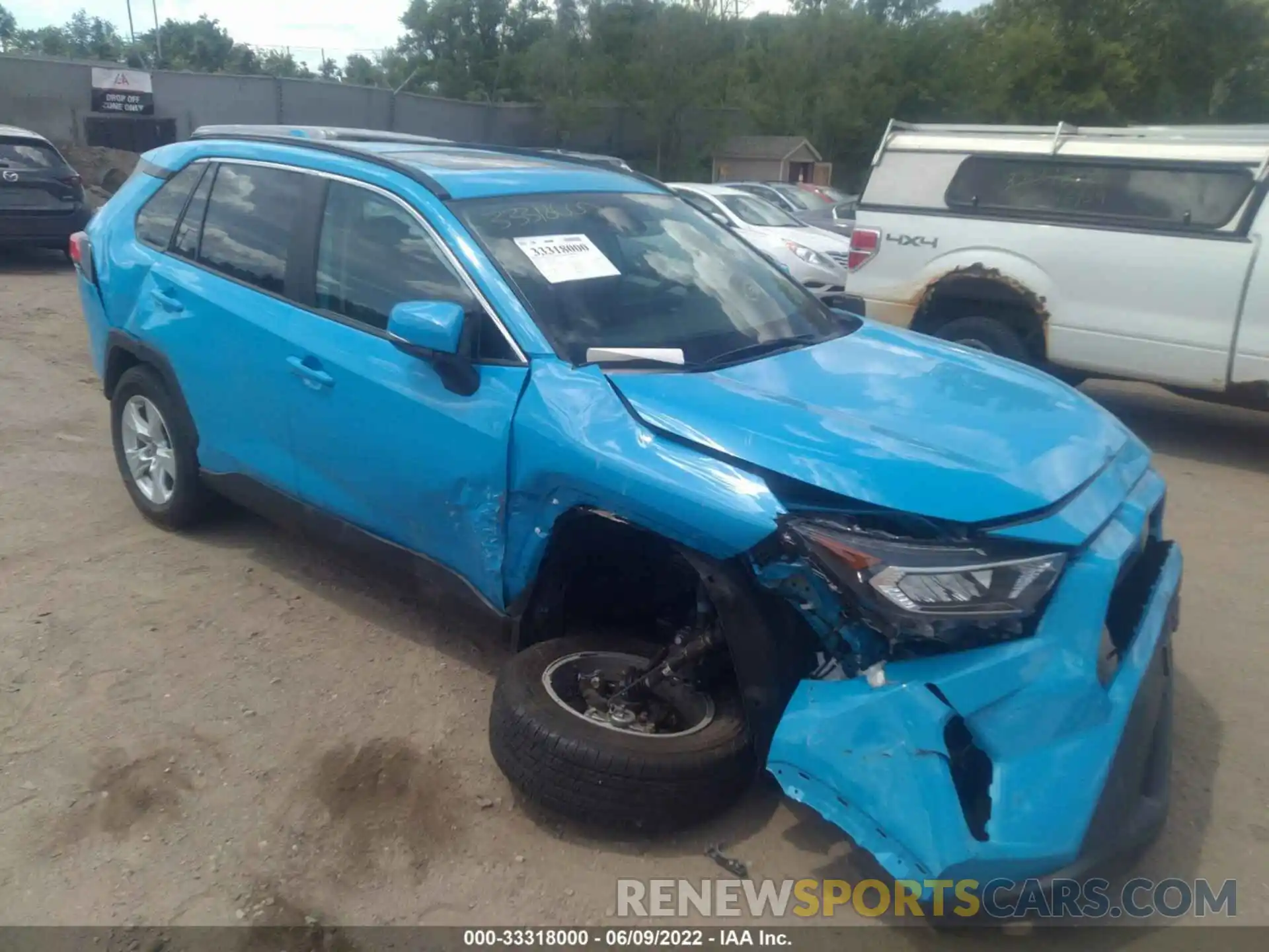 1 Photograph of a damaged car 2T3P1RFV8MW224444 TOYOTA RAV4 2021