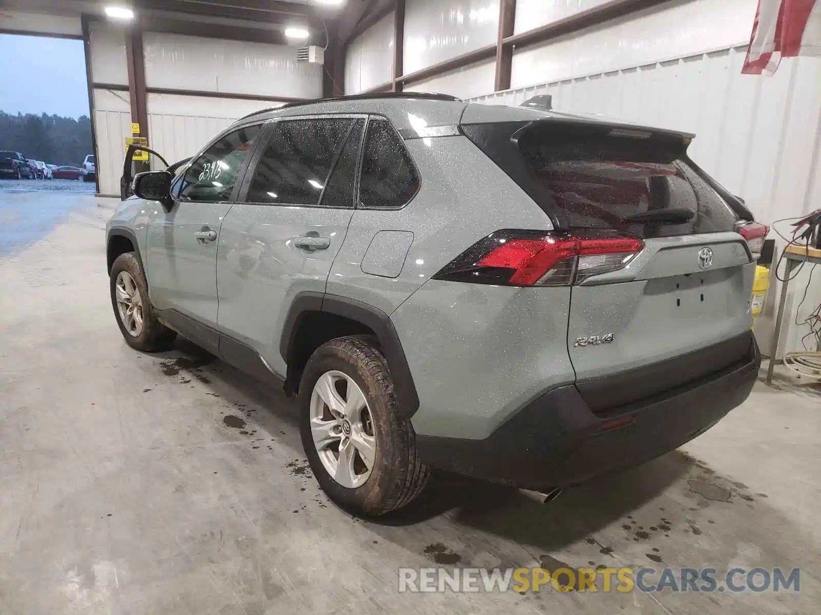 3 Photograph of a damaged car 2T3P1RFV9MC142546 TOYOTA RAV4 2021