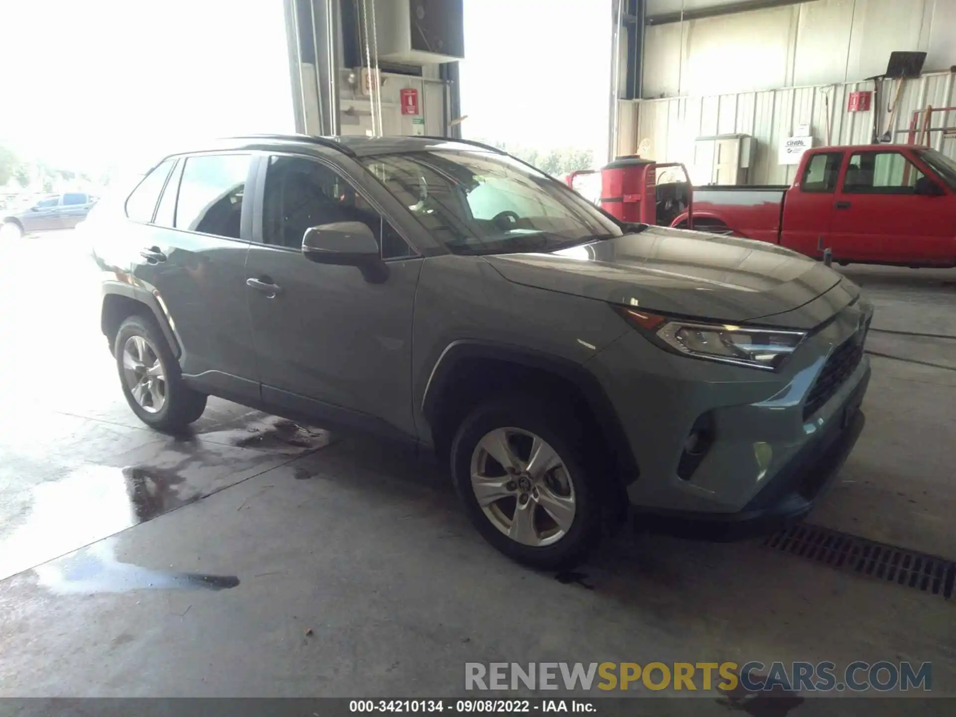 1 Фотография поврежденного автомобиля 2T3P1RFV9MC144586 TOYOTA RAV4 2021