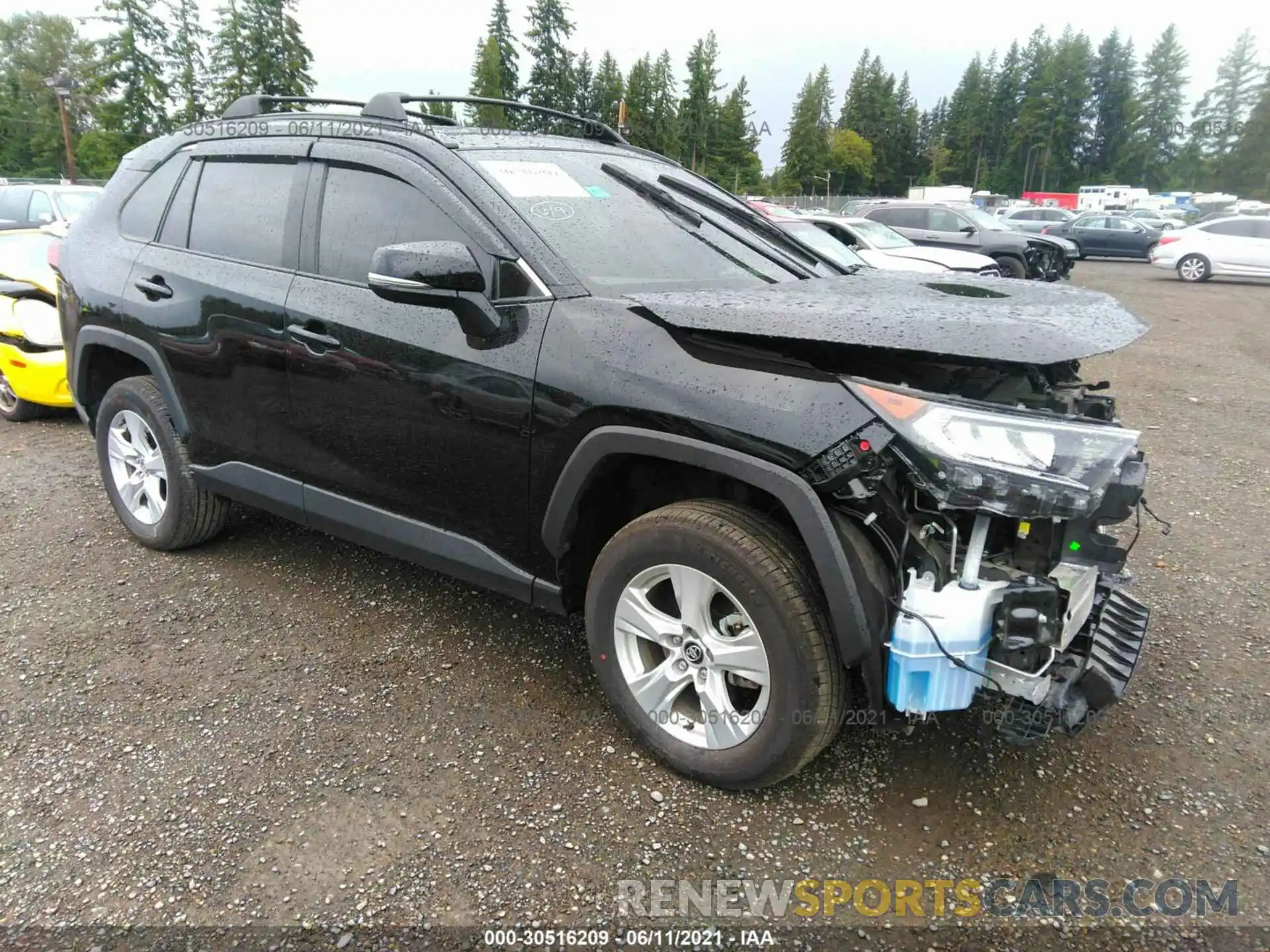 1 Photograph of a damaged car 2T3P1RFV9MC154972 TOYOTA RAV4 2021