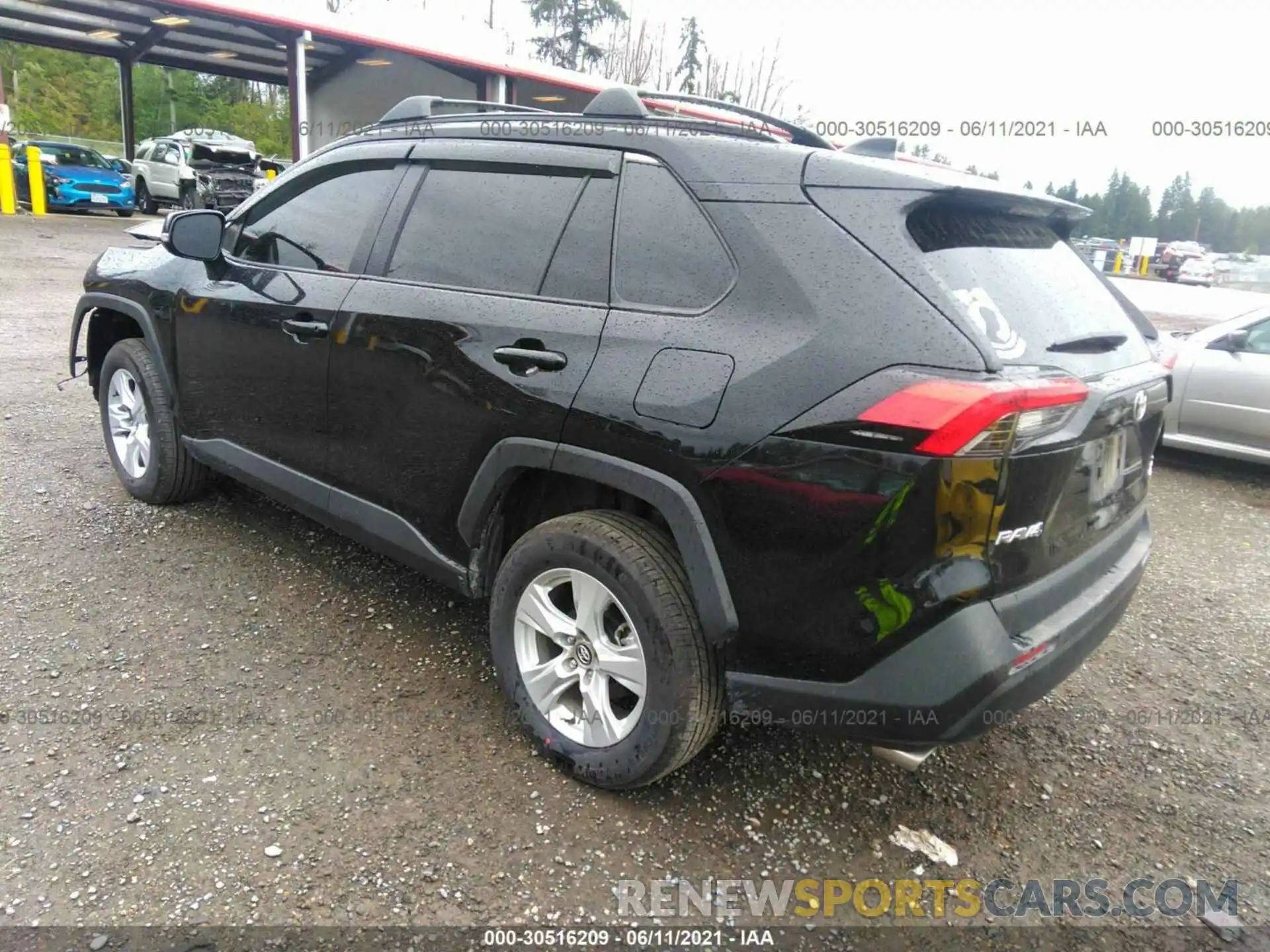 3 Photograph of a damaged car 2T3P1RFV9MC154972 TOYOTA RAV4 2021