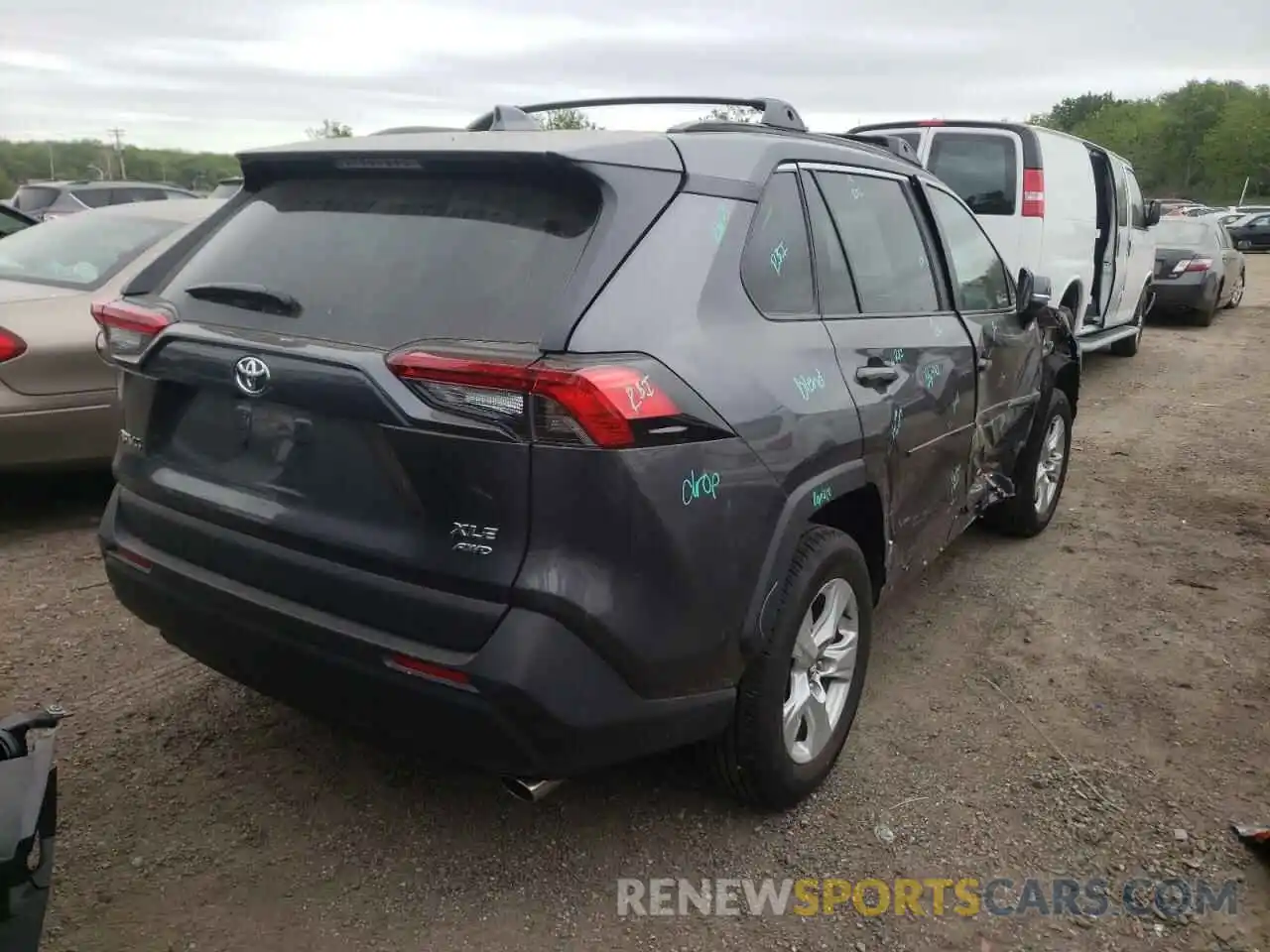 4 Photograph of a damaged car 2T3P1RFV9MC164885 TOYOTA RAV4 2021