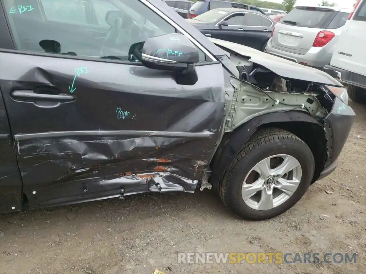 9 Photograph of a damaged car 2T3P1RFV9MC164885 TOYOTA RAV4 2021