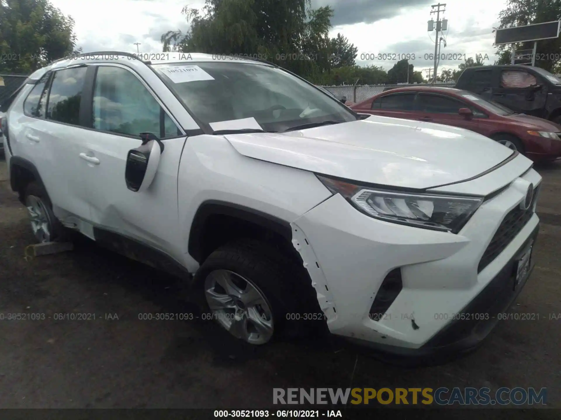 1 Photograph of a damaged car 2T3P1RFV9MC172629 TOYOTA RAV4 2021